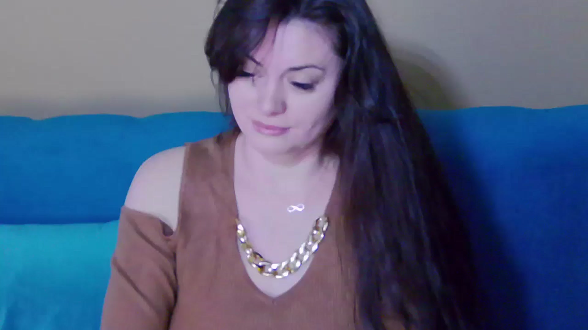 Gallery image thumbnail from ForeverChic's myfreecams stream on, 11/20/2024, 14:18 image 3 of 20