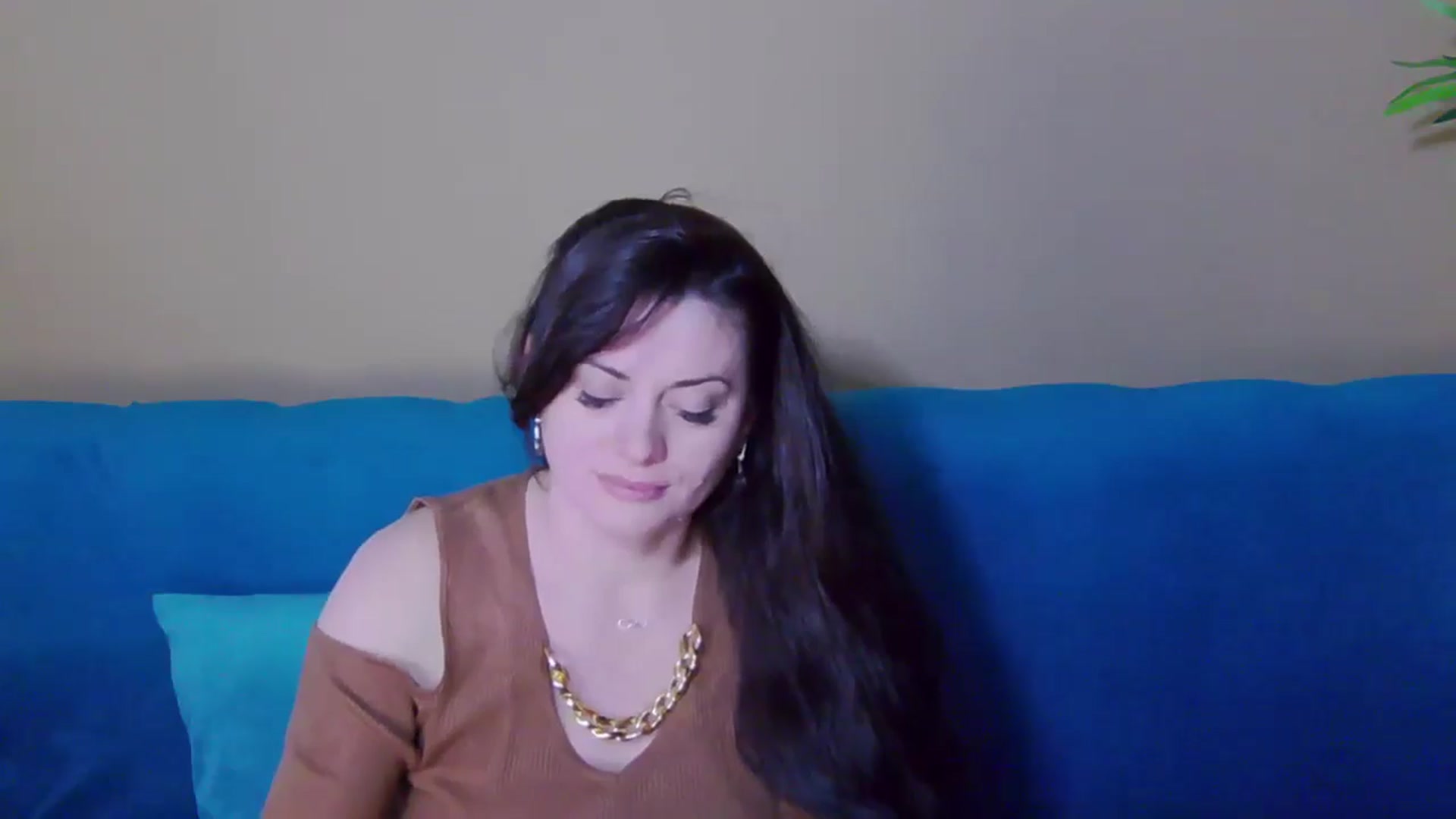 Gallery image thumbnail from ForeverChic's myfreecams stream on, 11/20/2024, 14:18 image 15 of 20