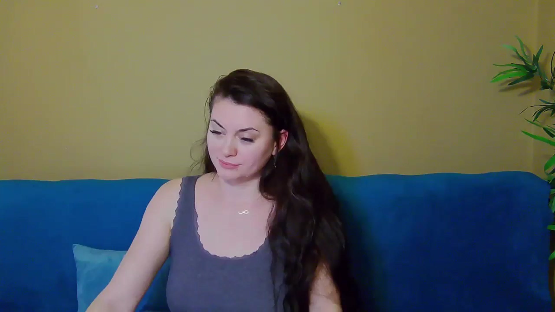 Gallery image thumbnail from ForeverChic's myfreecams stream on, 11/21/2024, 12:38 image 16 of 20