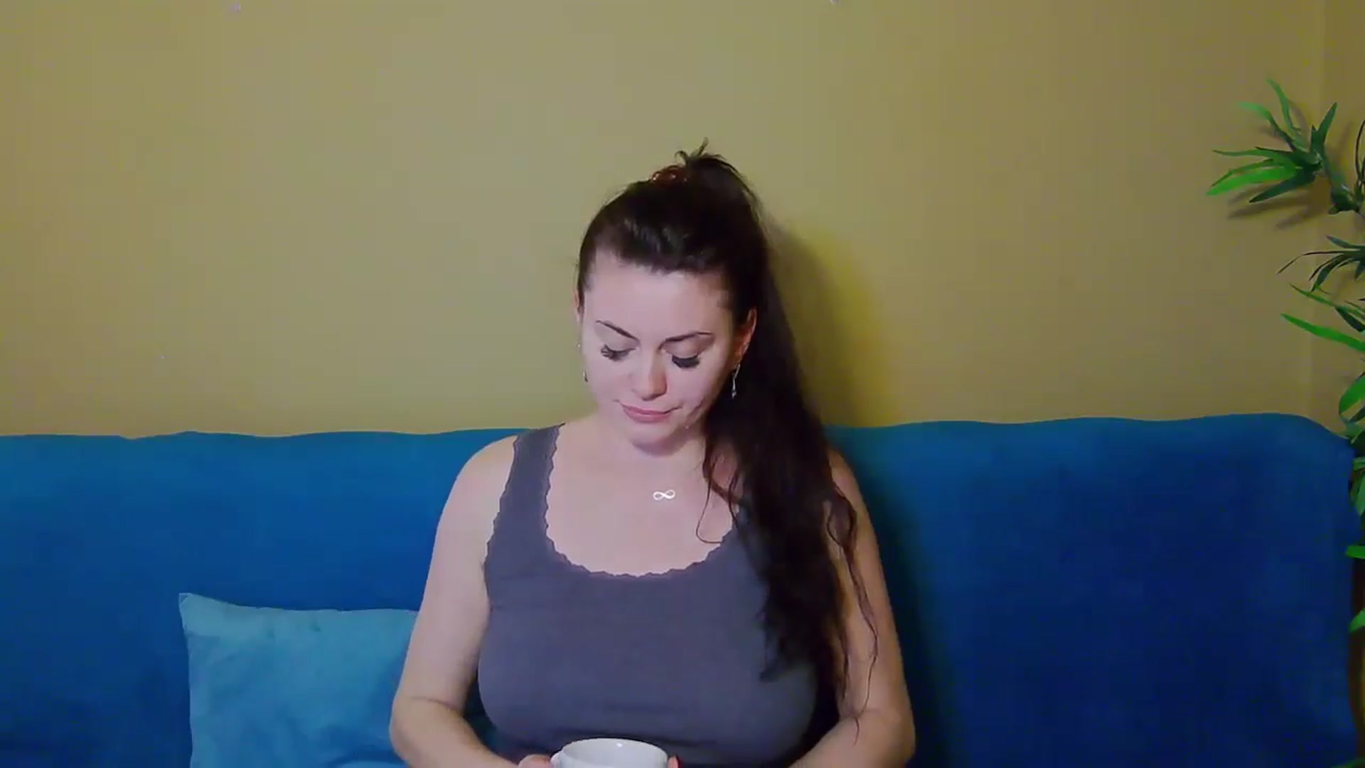 Gallery image thumbnail from ForeverChic's myfreecams stream on, 11/21/2024, 12:38 image 20 of 20