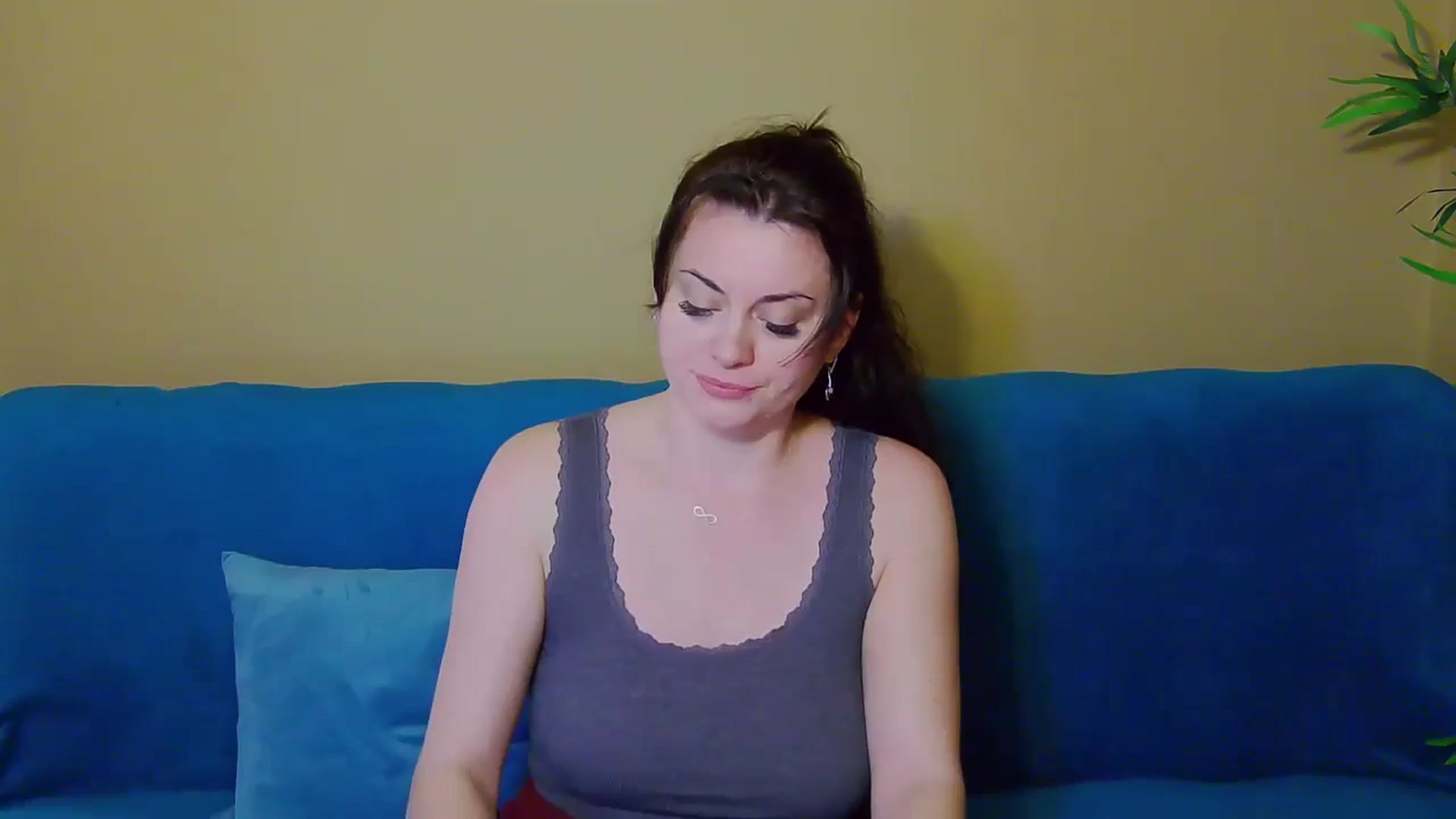Gallery image thumbnail from ForeverChic's myfreecams stream on, 11/21/2024, 15:09 image 1 of 20