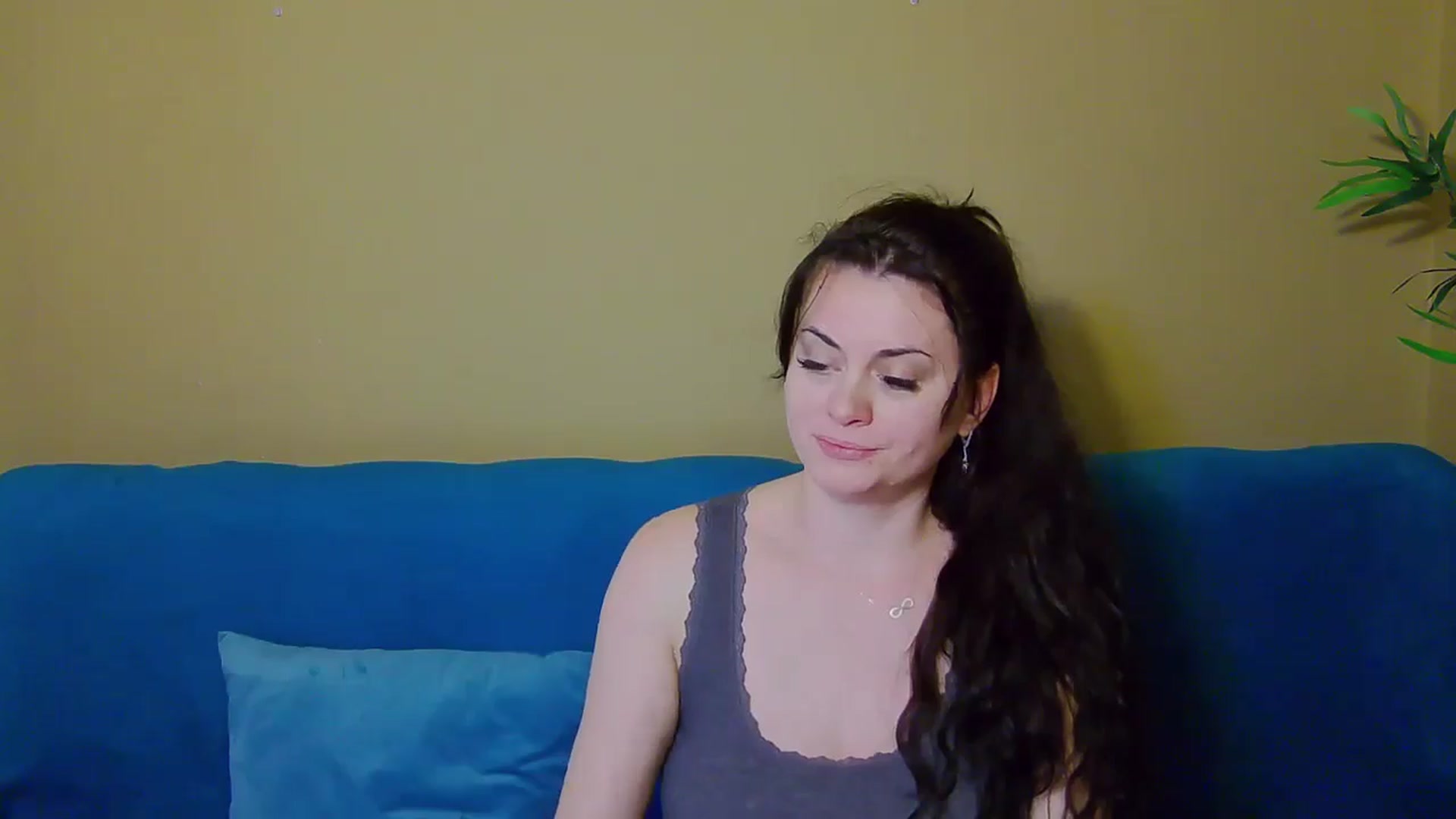 Gallery image thumbnail from ForeverChic's myfreecams stream on, 11/21/2024, 15:09 image 12 of 20