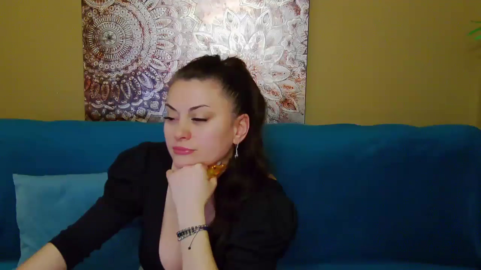Gallery image thumbnail from ForeverChic's myfreecams stream on, 11/29/2024, 14:48 image 1 of 20