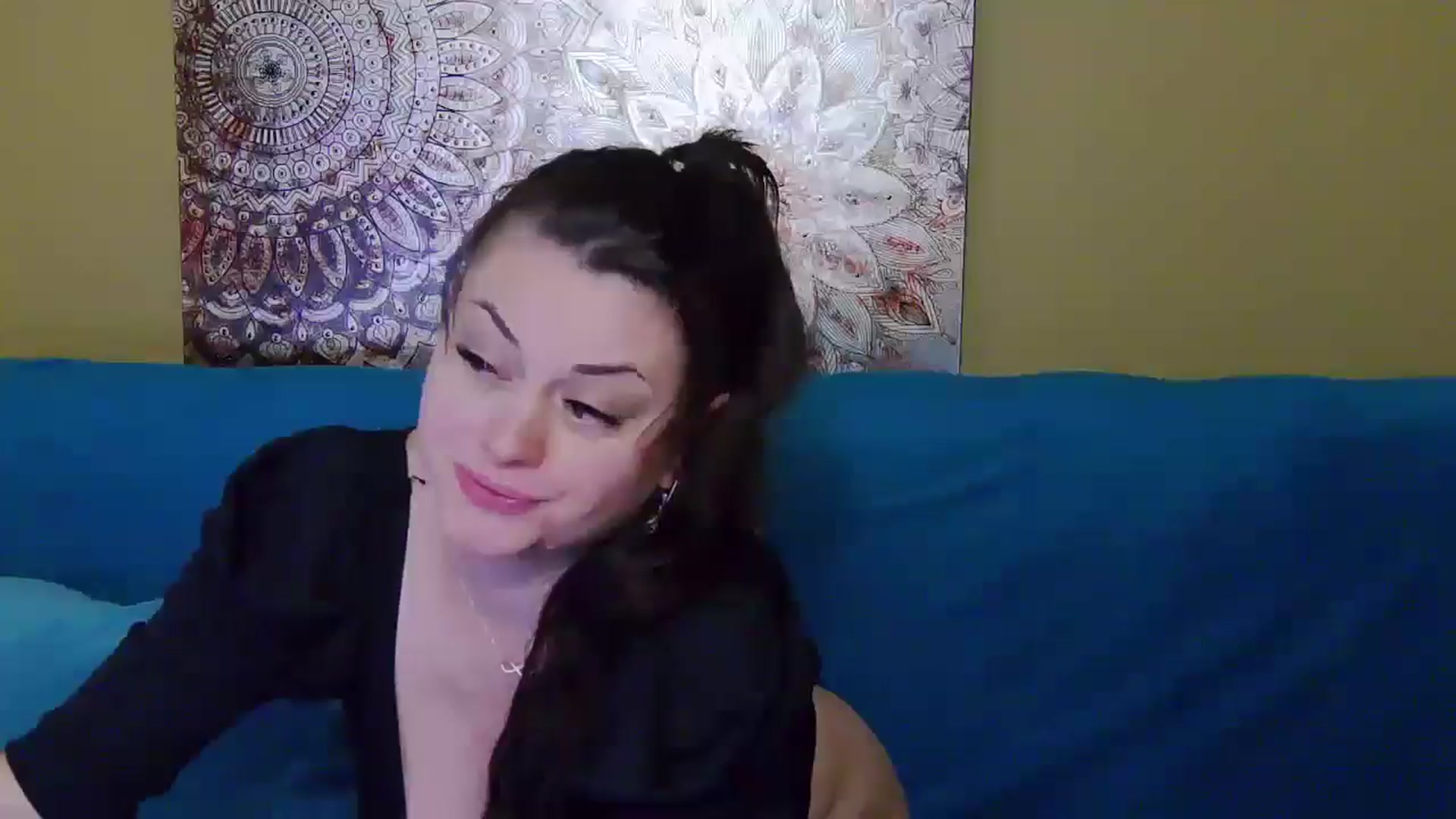 Gallery image thumbnail from ForeverChic's myfreecams stream on, 11/29/2024, 14:48 image 19 of 20