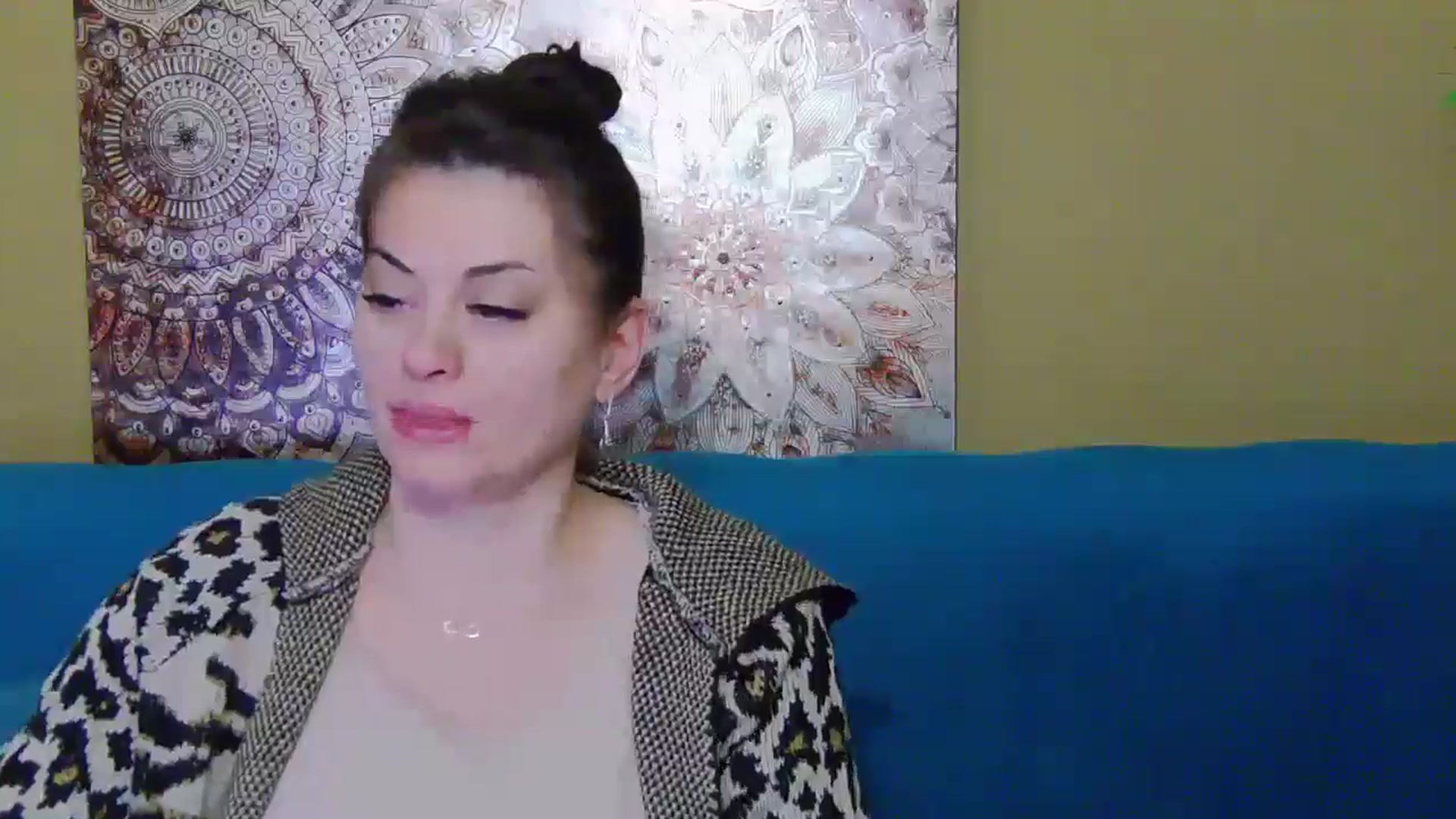 Gallery image thumbnail from ForeverChic's myfreecams stream on, 11/30/2024, 08:47 image 16 of 20