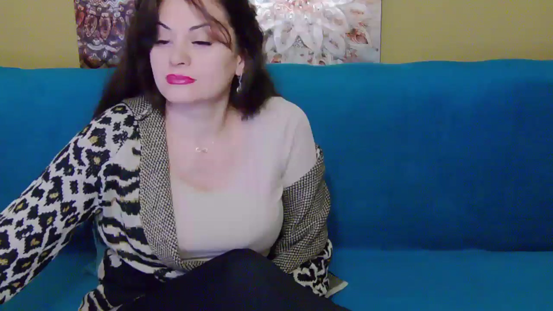 Gallery image thumbnail from ForeverChic's myfreecams stream on, 11/30/2024, 11:34 image 13 of 20