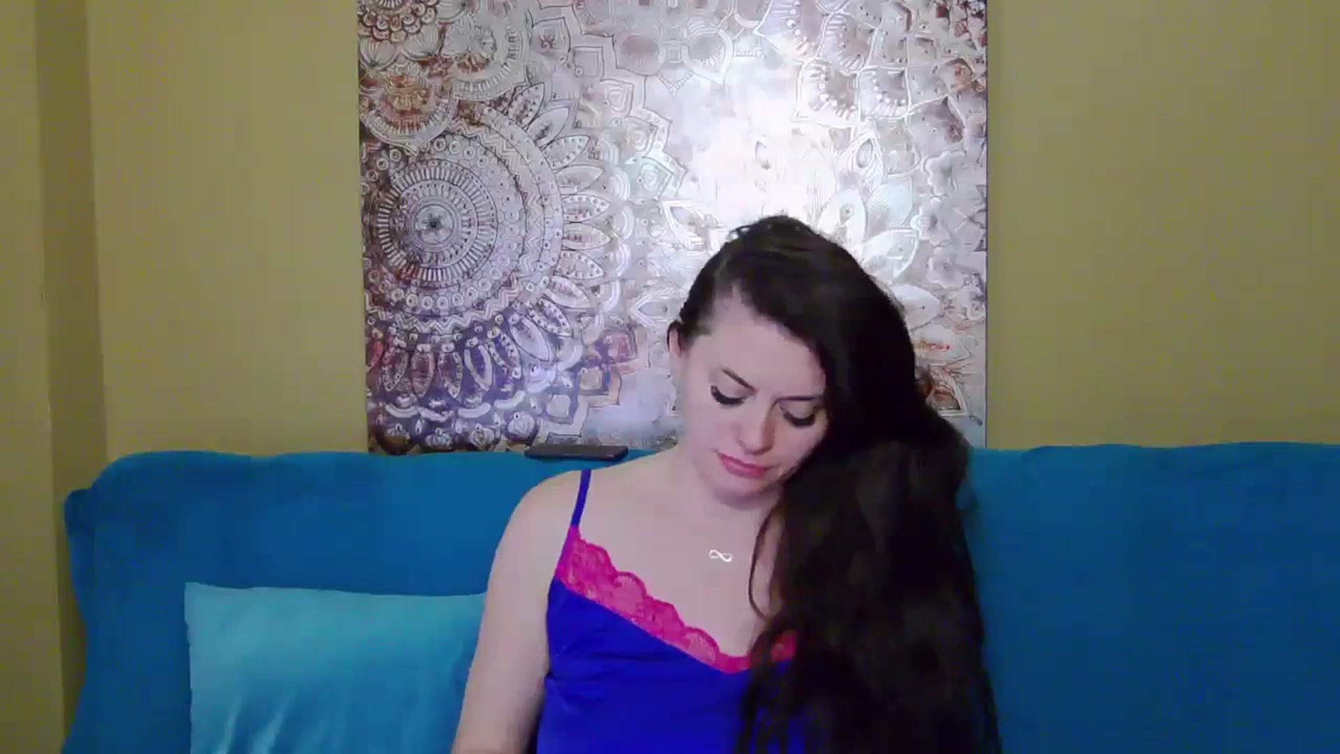 Gallery image thumbnail from ForeverChic's myfreecams stream on, 12/01/2024, 13:09 image 12 of 20