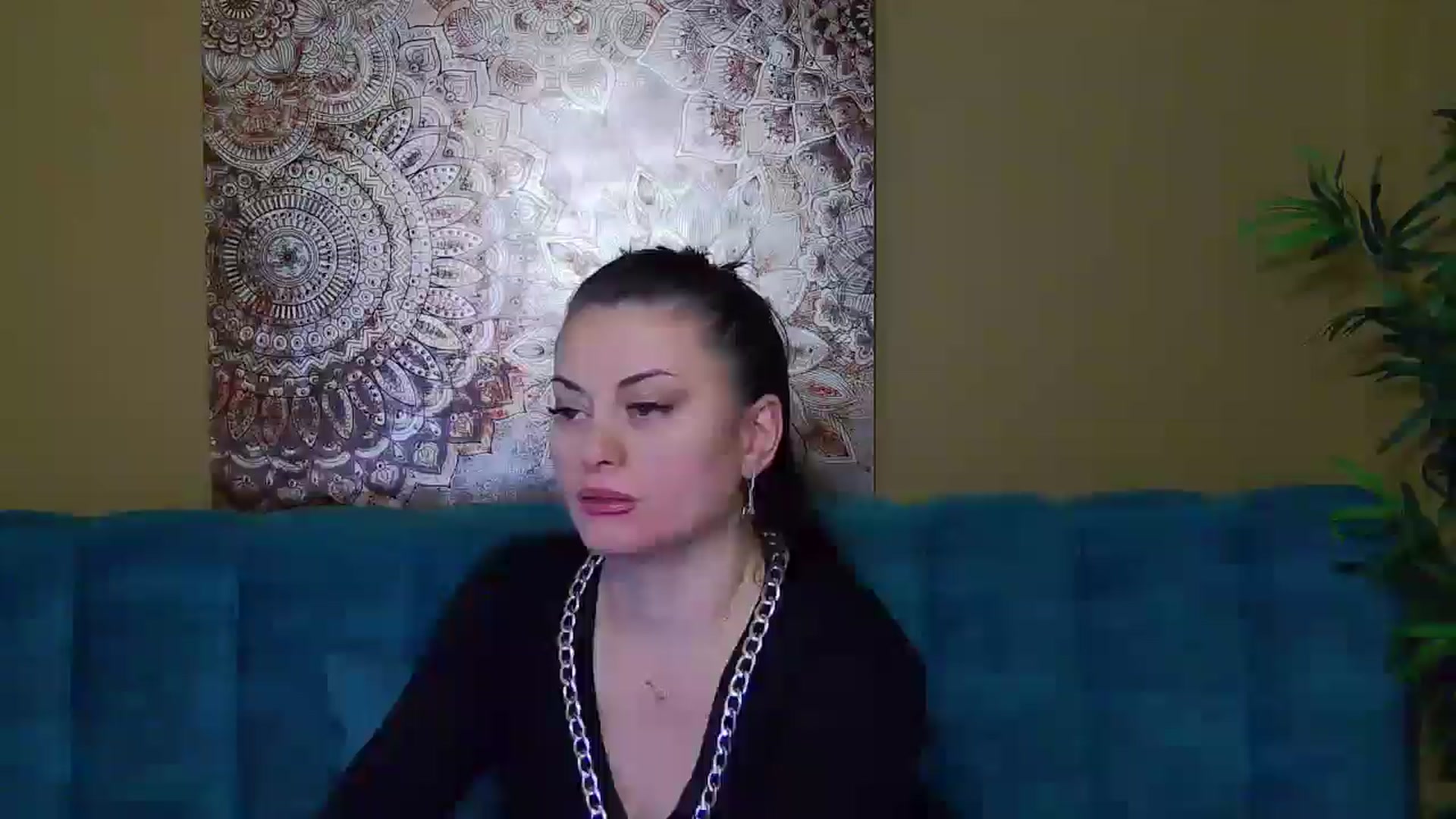Gallery image thumbnail from ForeverChic's myfreecams stream on, 12/04/2024, 13:44 image 3 of 20