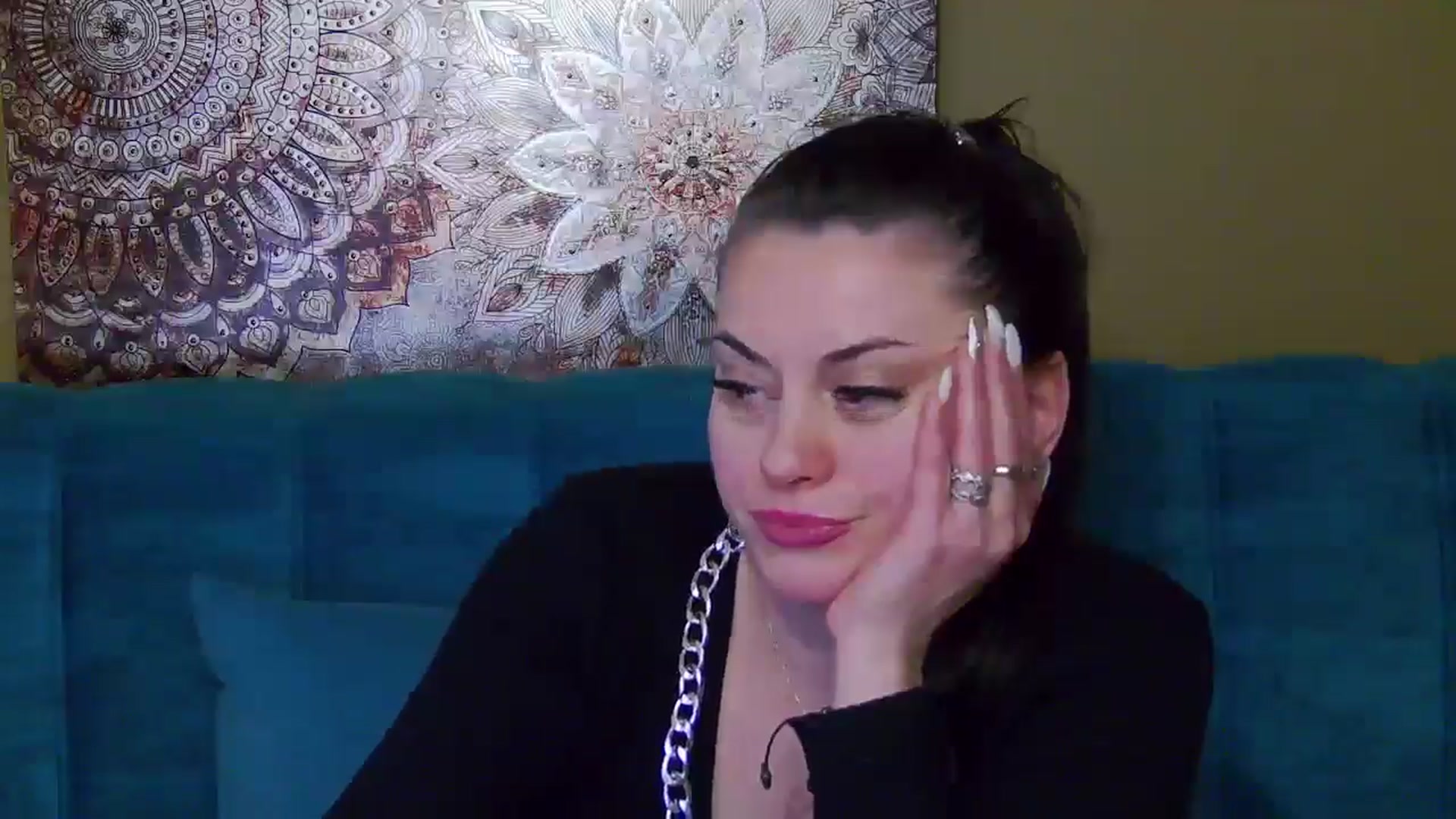 Gallery image thumbnail from ForeverChic's myfreecams stream on, 12/04/2024, 13:44 image 12 of 20