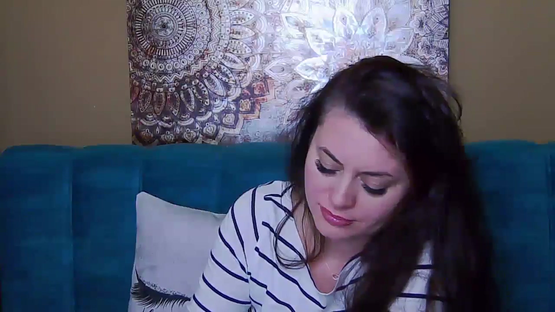 Gallery image thumbnail from ForeverChic's myfreecams stream on, 12/05/2024, 12:03 image 17 of 20