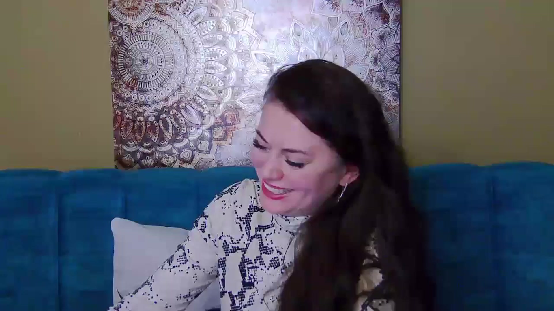 Gallery image thumbnail from ForeverChic's myfreecams stream on, 12/10/2024, 13:26 image 17 of 20