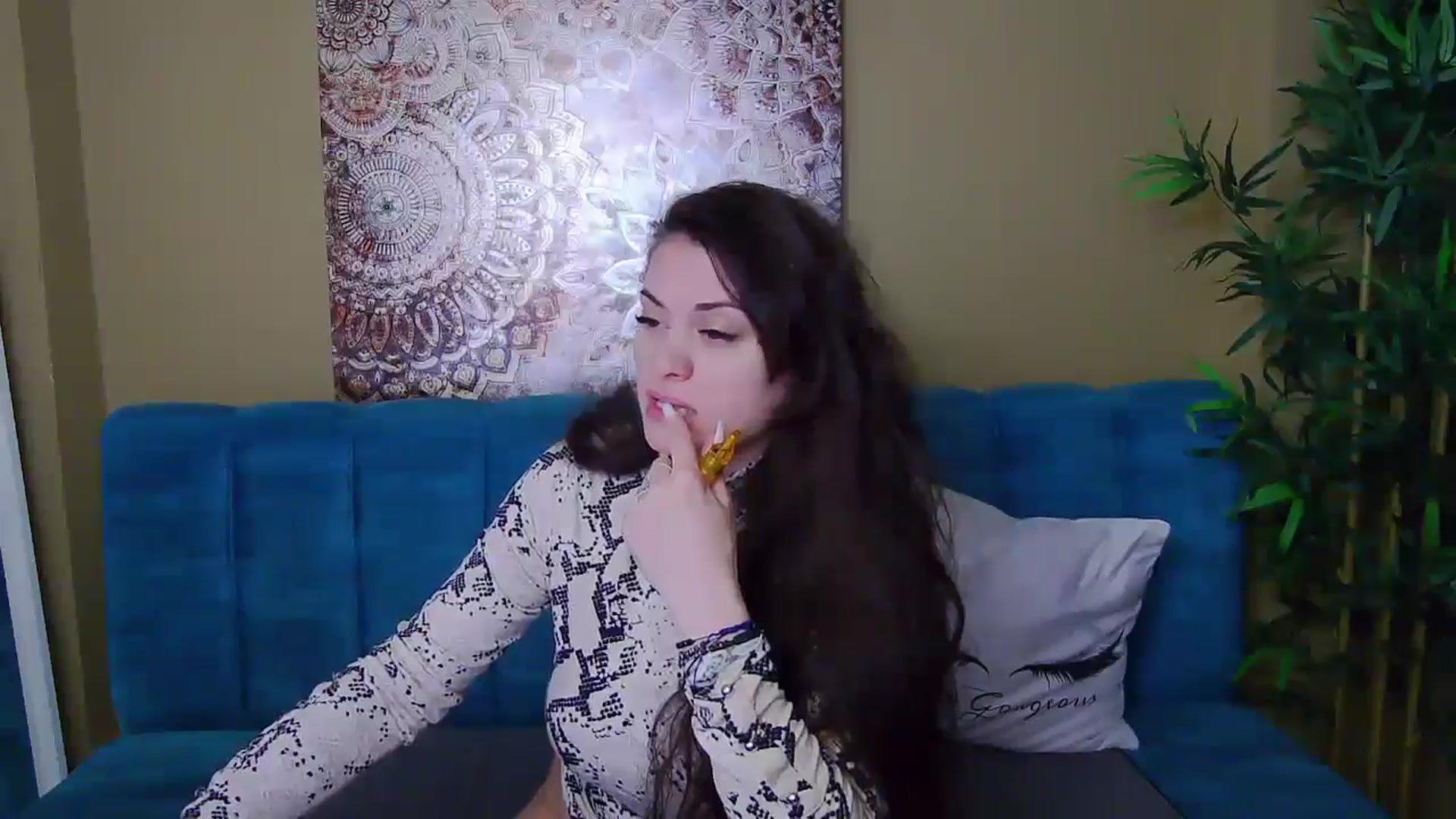 Gallery image thumbnail from ForeverChic's myfreecams stream on, 12/10/2024, 16:15 image 16 of 20