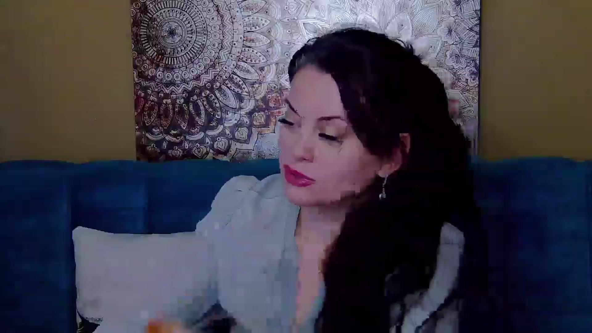 Gallery image thumbnail from ForeverChic's myfreecams stream on, 12/13/2024, 13:35 image 15 of 20