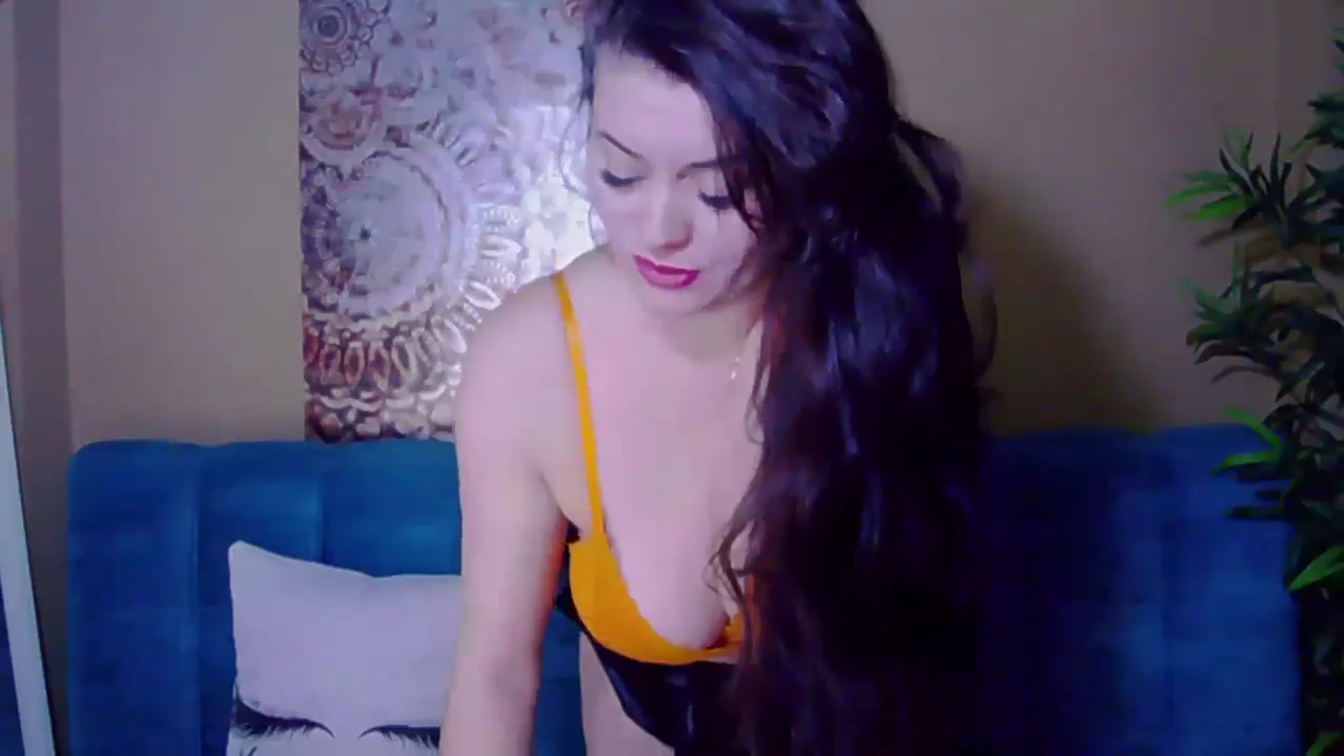 Gallery image thumbnail from ForeverChic's myfreecams stream on, 12/15/2024, 08:50 image 4 of 20