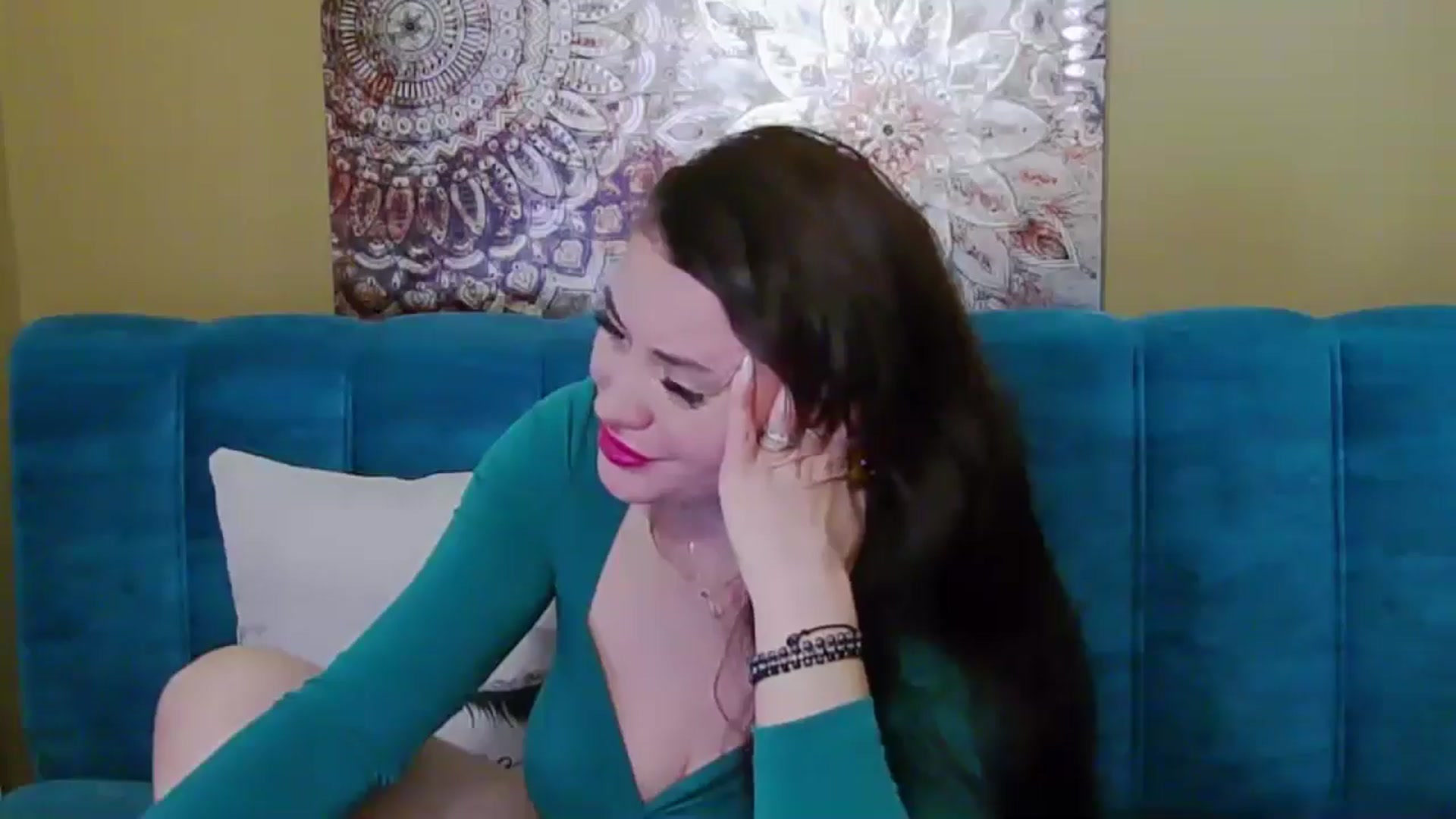Gallery image thumbnail from ForeverChic's myfreecams stream on, 12/19/2024, 13:16 image 8 of 20
