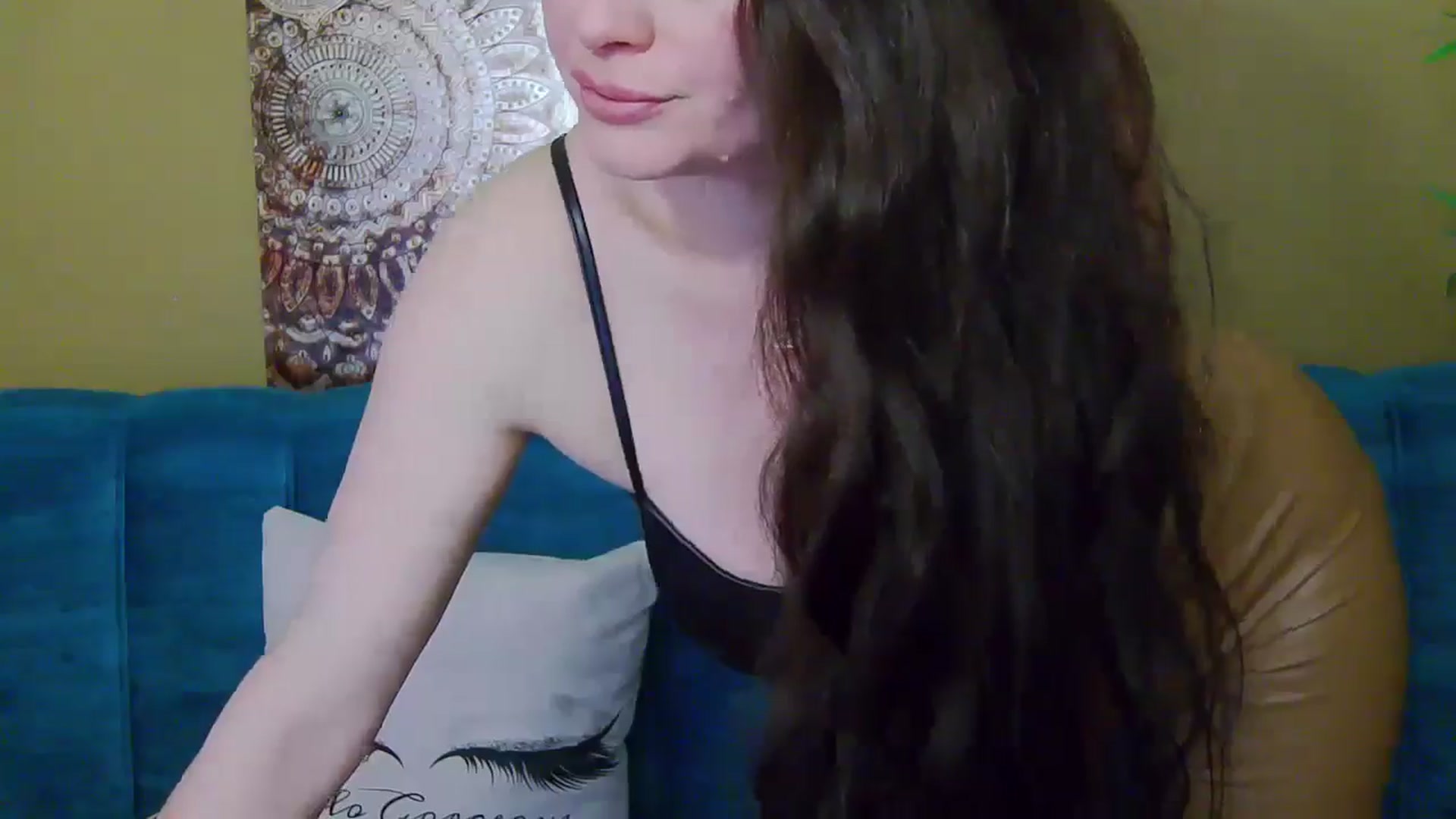 Gallery image thumbnail from ForeverChic's myfreecams stream on, 12/20/2024, 12:01 image 12 of 20