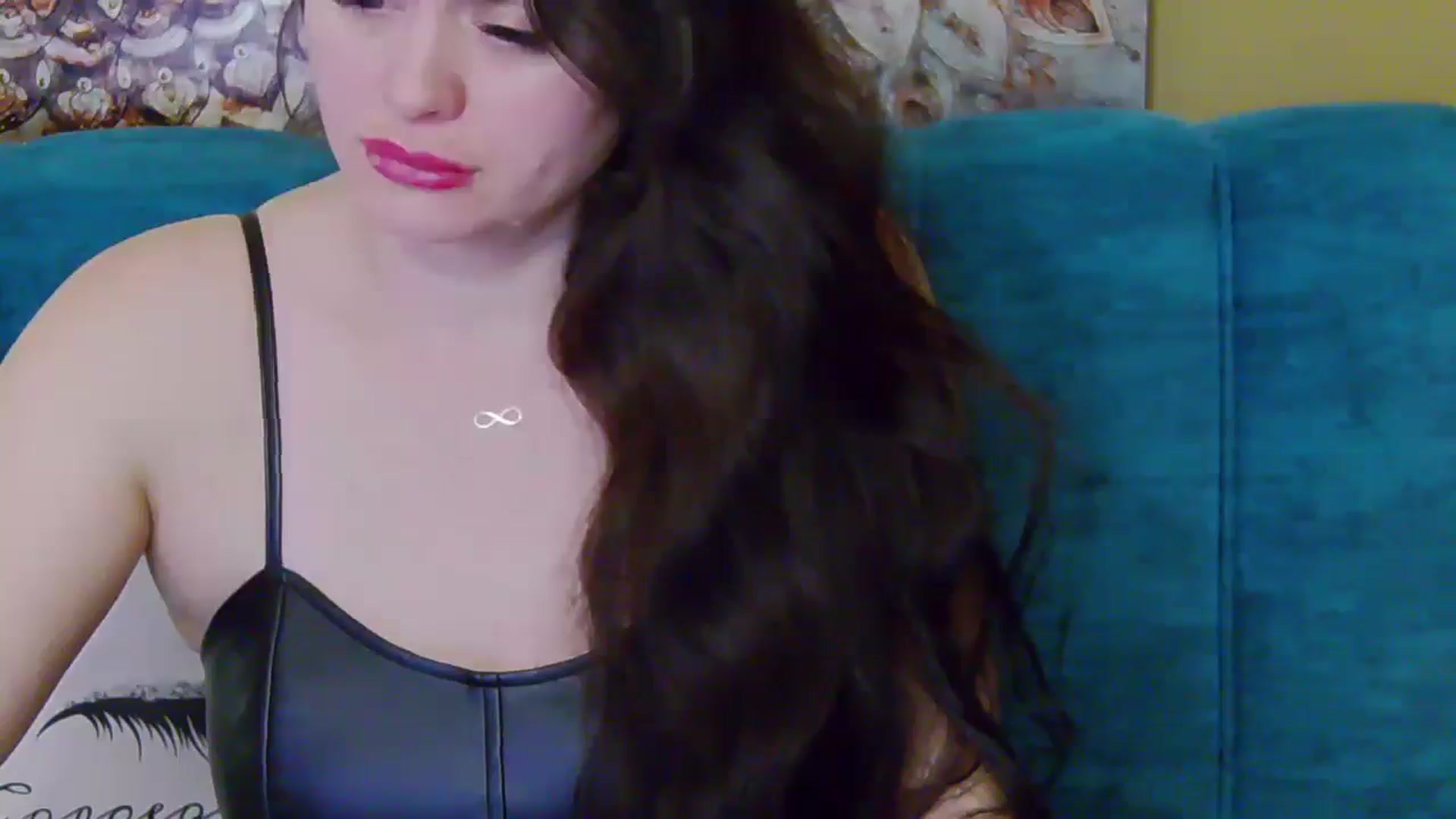 Gallery image thumbnail from ForeverChic's myfreecams stream on, 12/20/2024, 13:40 image 4 of 20
