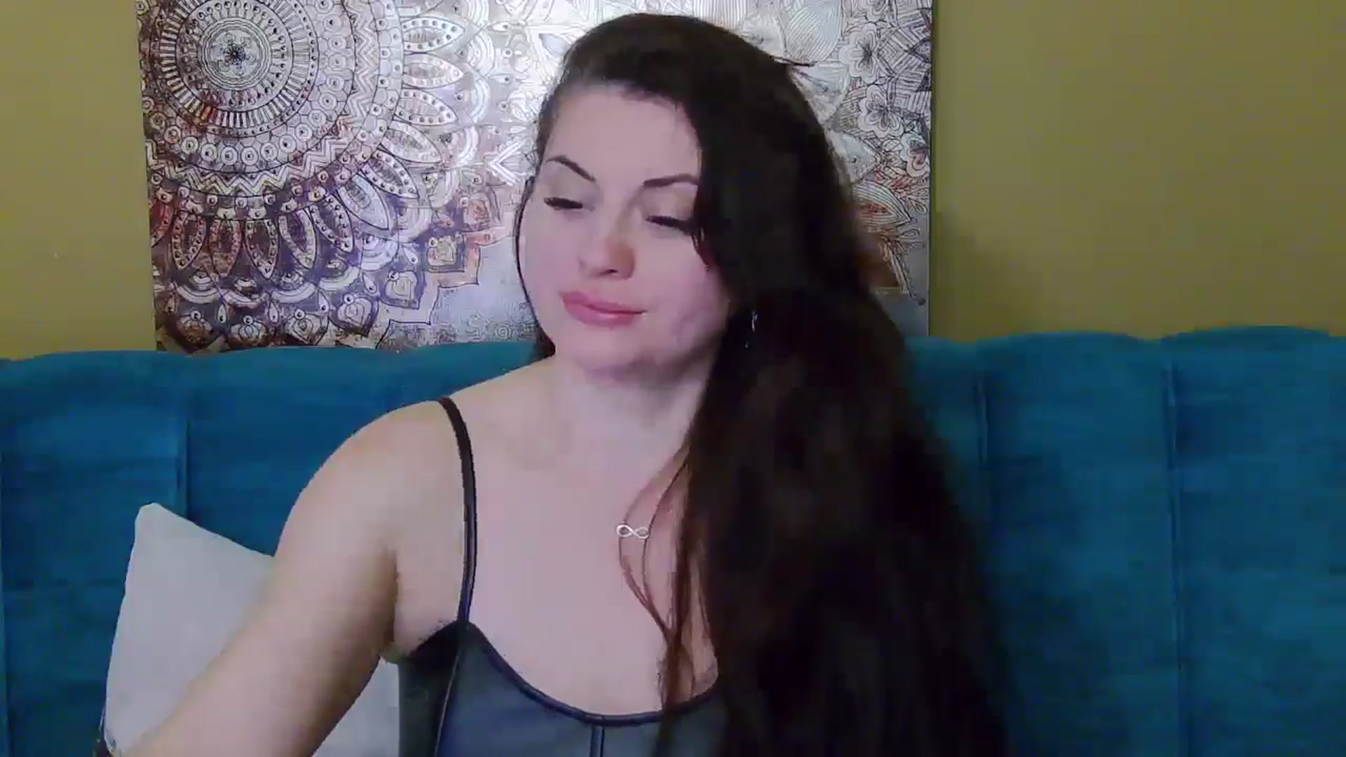 Gallery image thumbnail from ForeverChic's myfreecams stream on, 12/20/2024, 16:22 image 10 of 20
