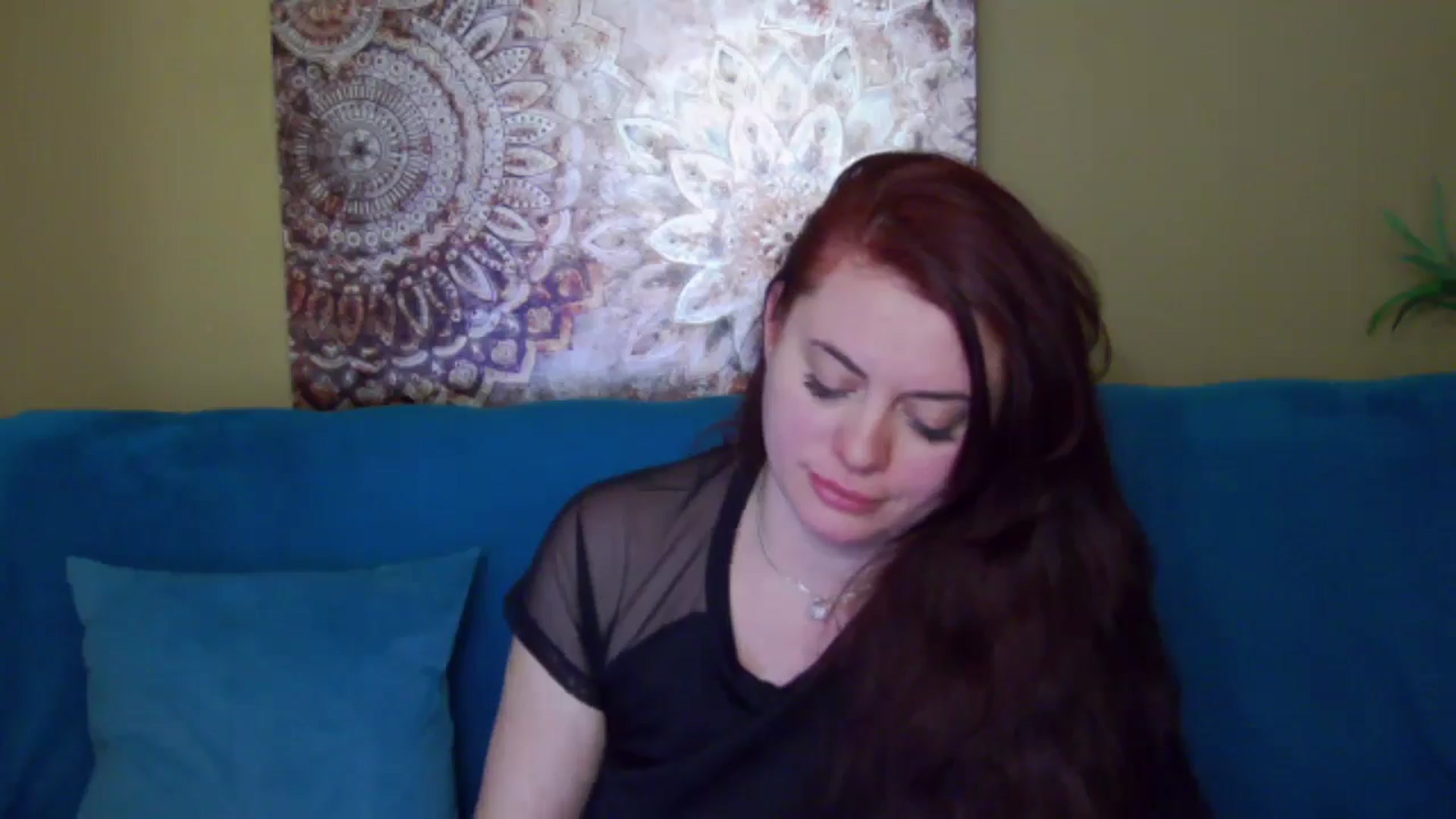 Gallery image thumbnail from ForeverChic's myfreecams stream on, 01/03/2025, 08:25 image 16 of 20