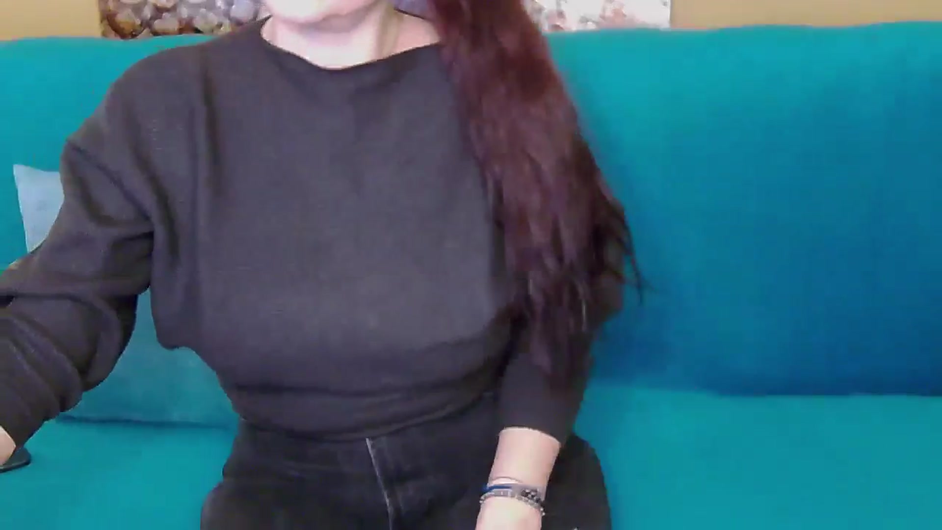 Gallery image thumbnail from ForeverChic's myfreecams stream on, 01/04/2025, 08:21 image 12 of 20