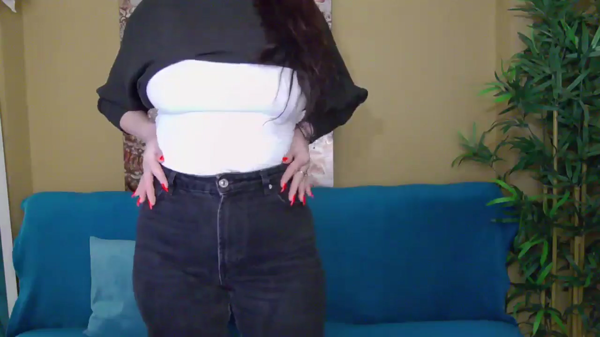 Gallery image thumbnail from ForeverChic's myfreecams stream on, 01/04/2025, 08:21 image 3 of 20