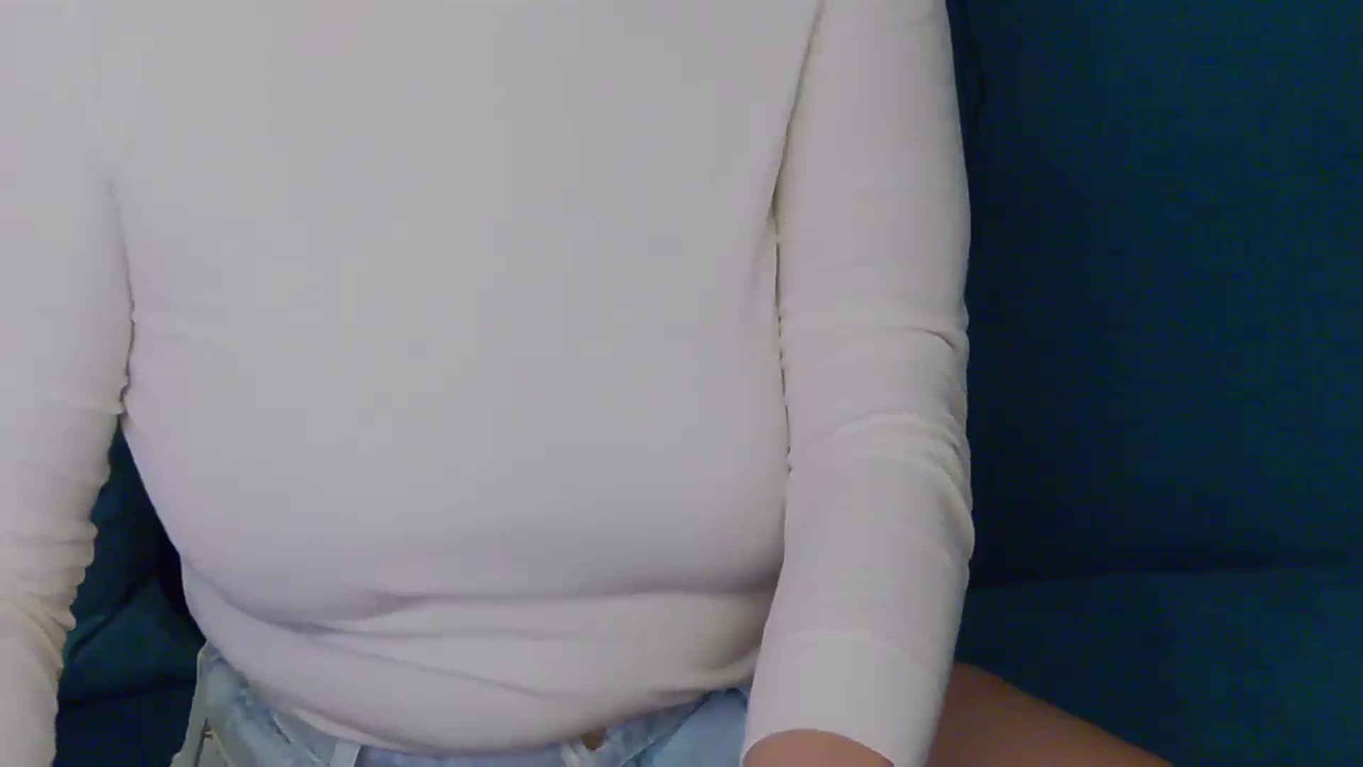 Gallery image thumbnail from ForeverChic's myfreecams stream on, 01/05/2025, 11:20 image 8 of 20