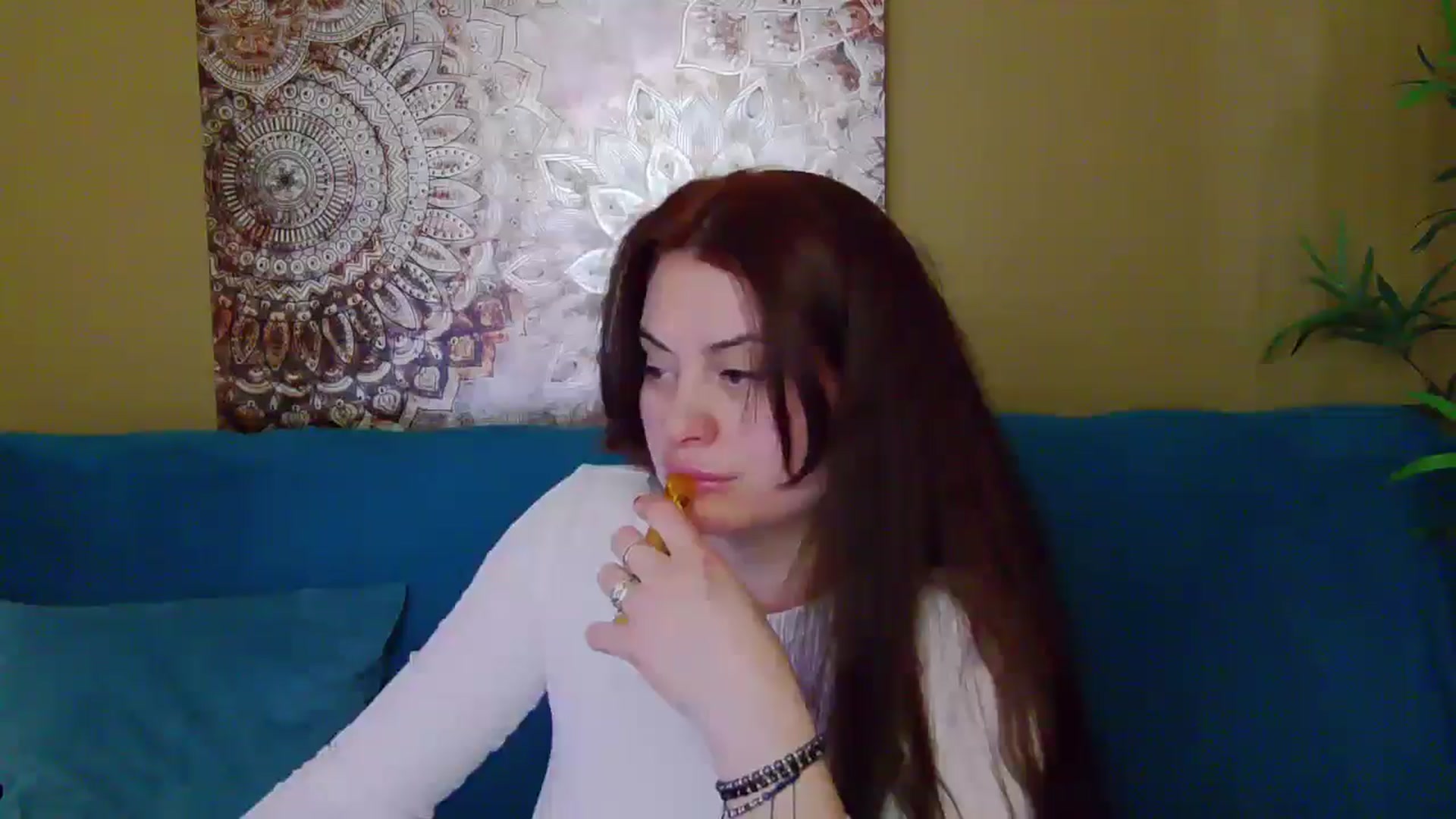 Gallery image thumbnail from ForeverChic's myfreecams stream on, 01/05/2025, 11:20 image 18 of 20