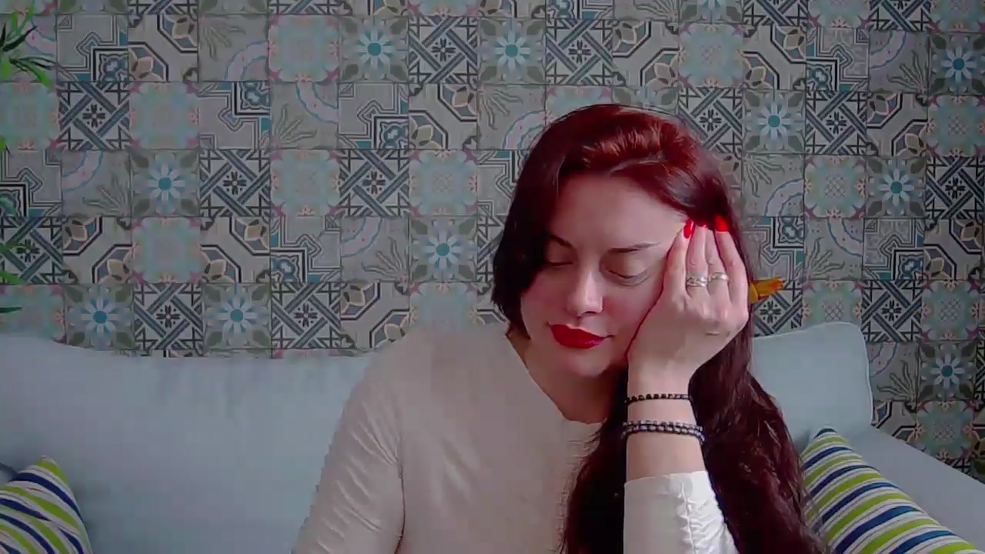 Gallery image thumbnail from ForeverChic's myfreecams stream on, 01/12/2025, 11:26 image 3 of 20