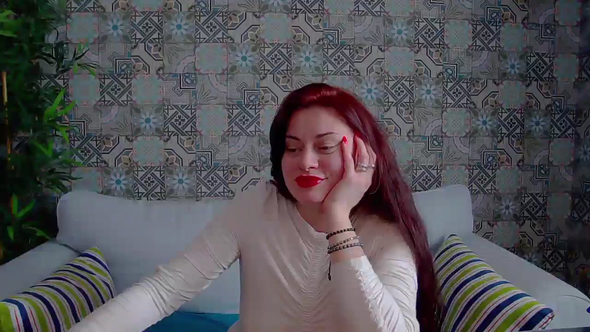 Gallery image thumbnail from ForeverChic's myfreecams stream on, 01/12/2025, 11:26 image 8 of 20