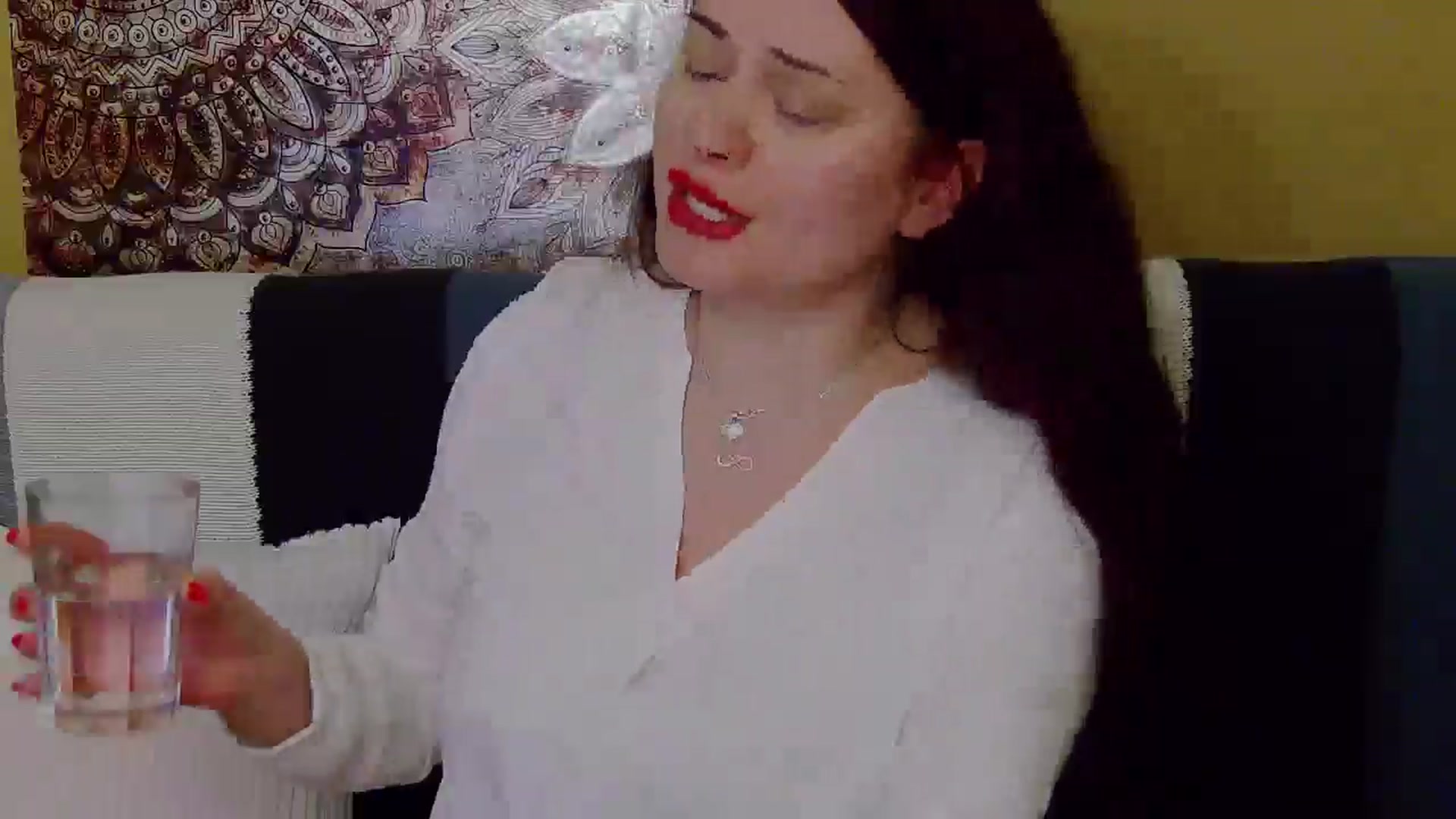 Gallery image thumbnail from ForeverChic's myfreecams stream on, 01/14/2025, 13:13 image 14 of 20