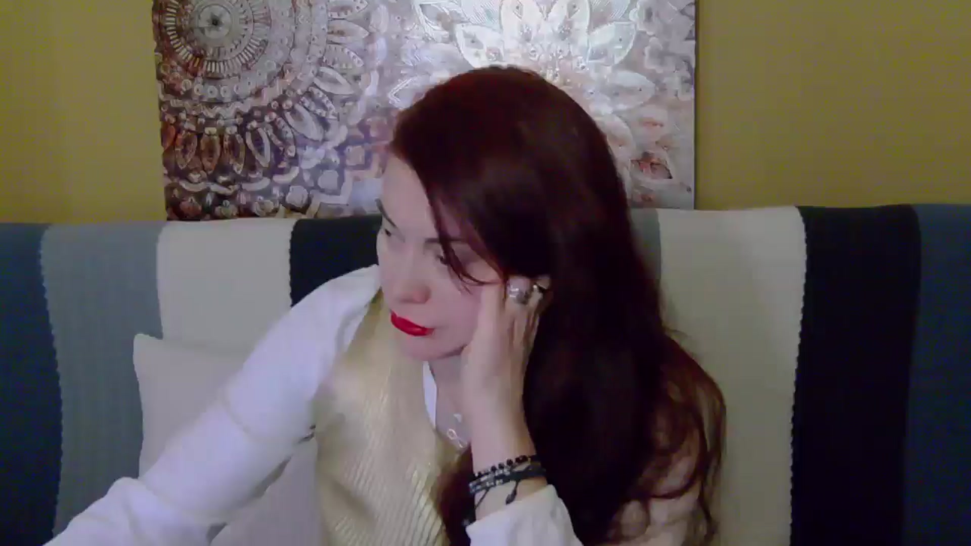 Gallery image thumbnail from ForeverChic's myfreecams stream on, 01/14/2025, 13:13 image 1 of 20