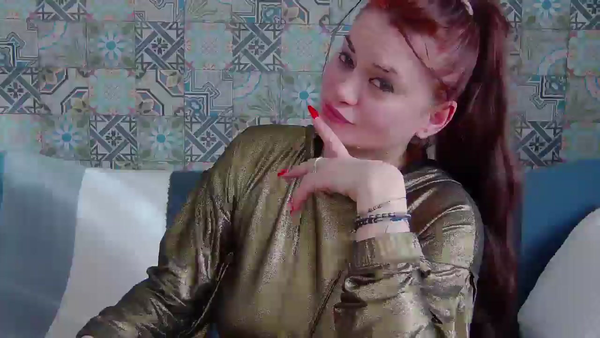 Gallery image thumbnail from ForeverChic's myfreecams stream on, 01/16/2025, 12:18 image 16 of 20
