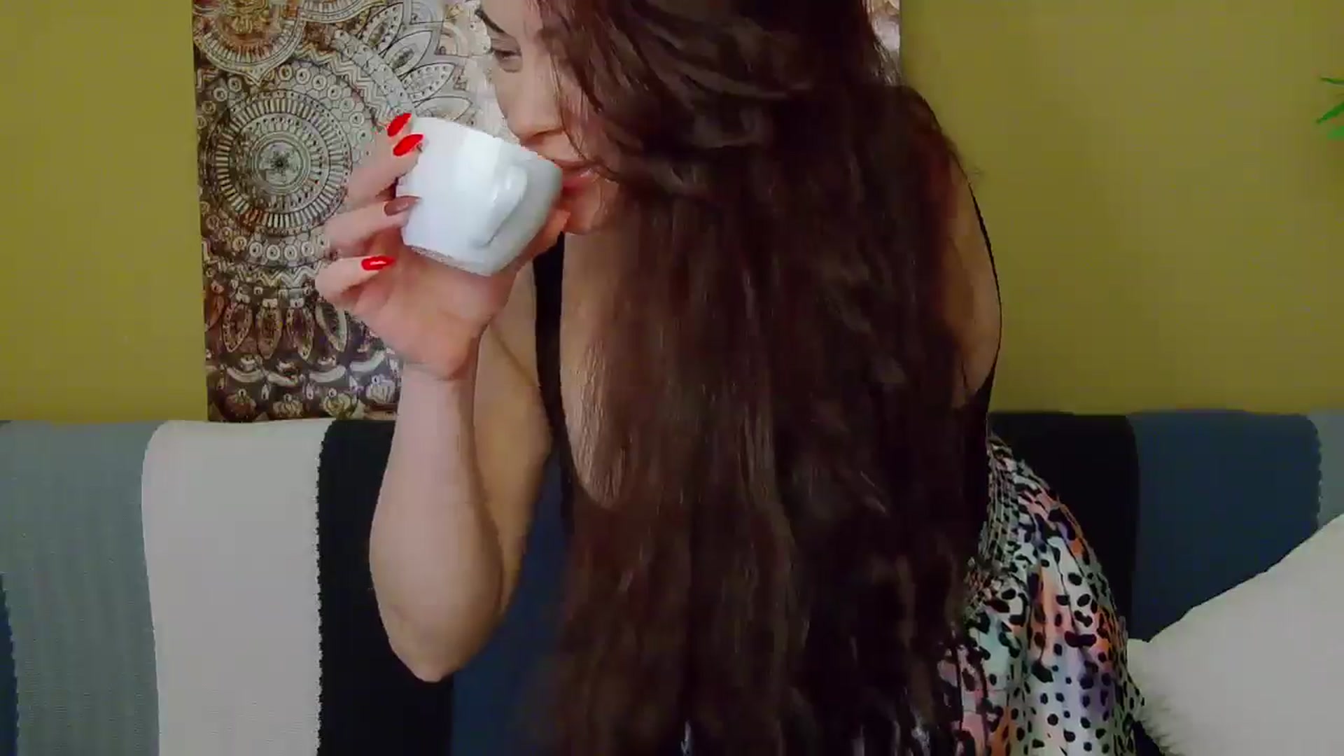 Gallery image thumbnail from ForeverChic's myfreecams stream on, 01/18/2025, 07:52 image 7 of 20