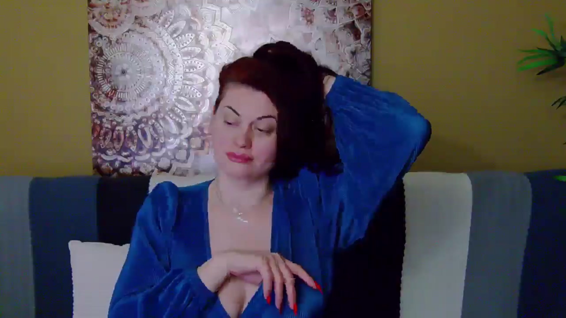Gallery image thumbnail from ForeverChic's myfreecams stream on, 01/25/2025, 08:23 image 17 of 20