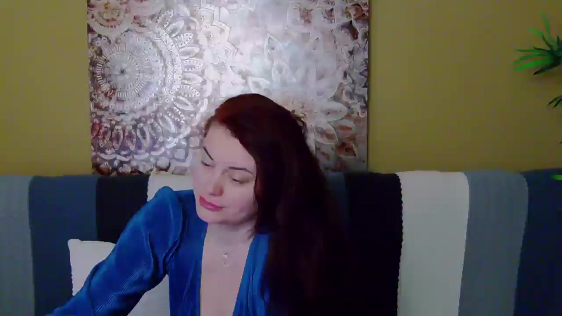 Gallery image thumbnail from ForeverChic's myfreecams stream on, 01/25/2025, 08:23 image 16 of 20