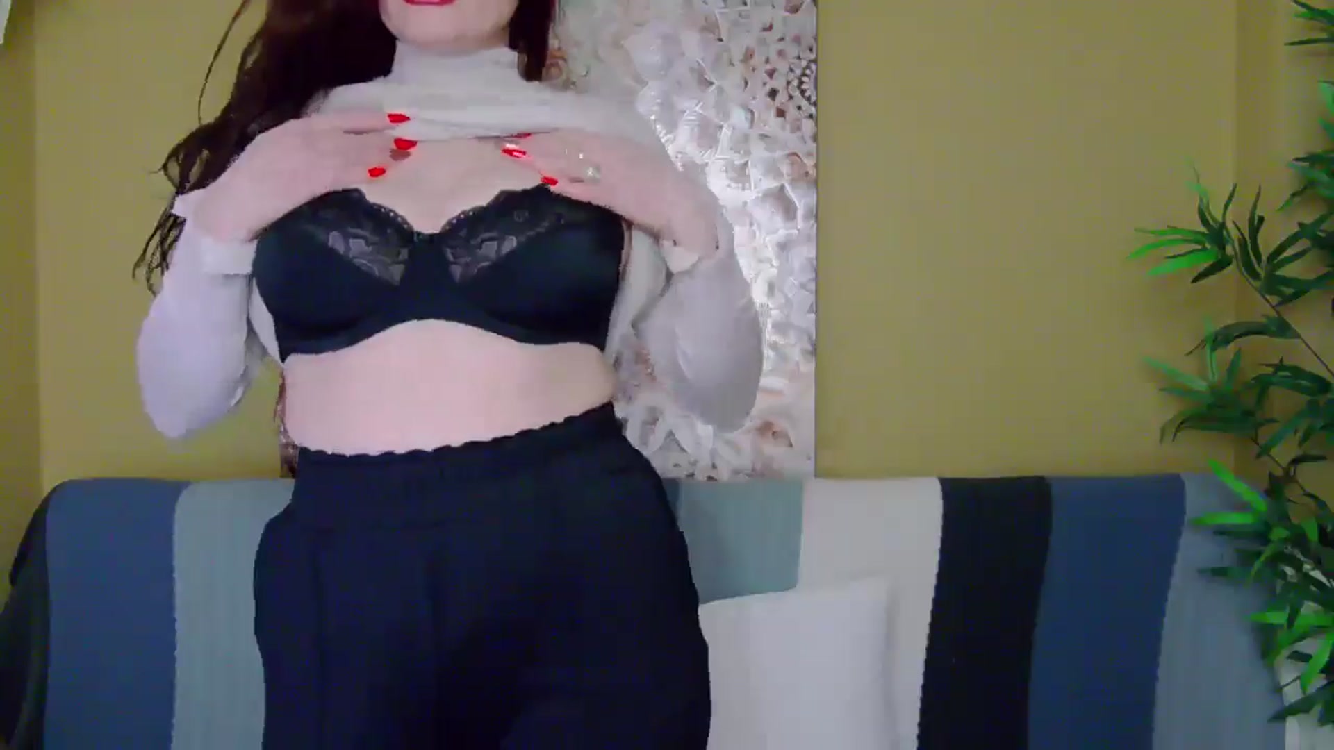 Gallery image thumbnail from ForeverChic's myfreecams stream on, 01/26/2025, 07:55 image 16 of 20