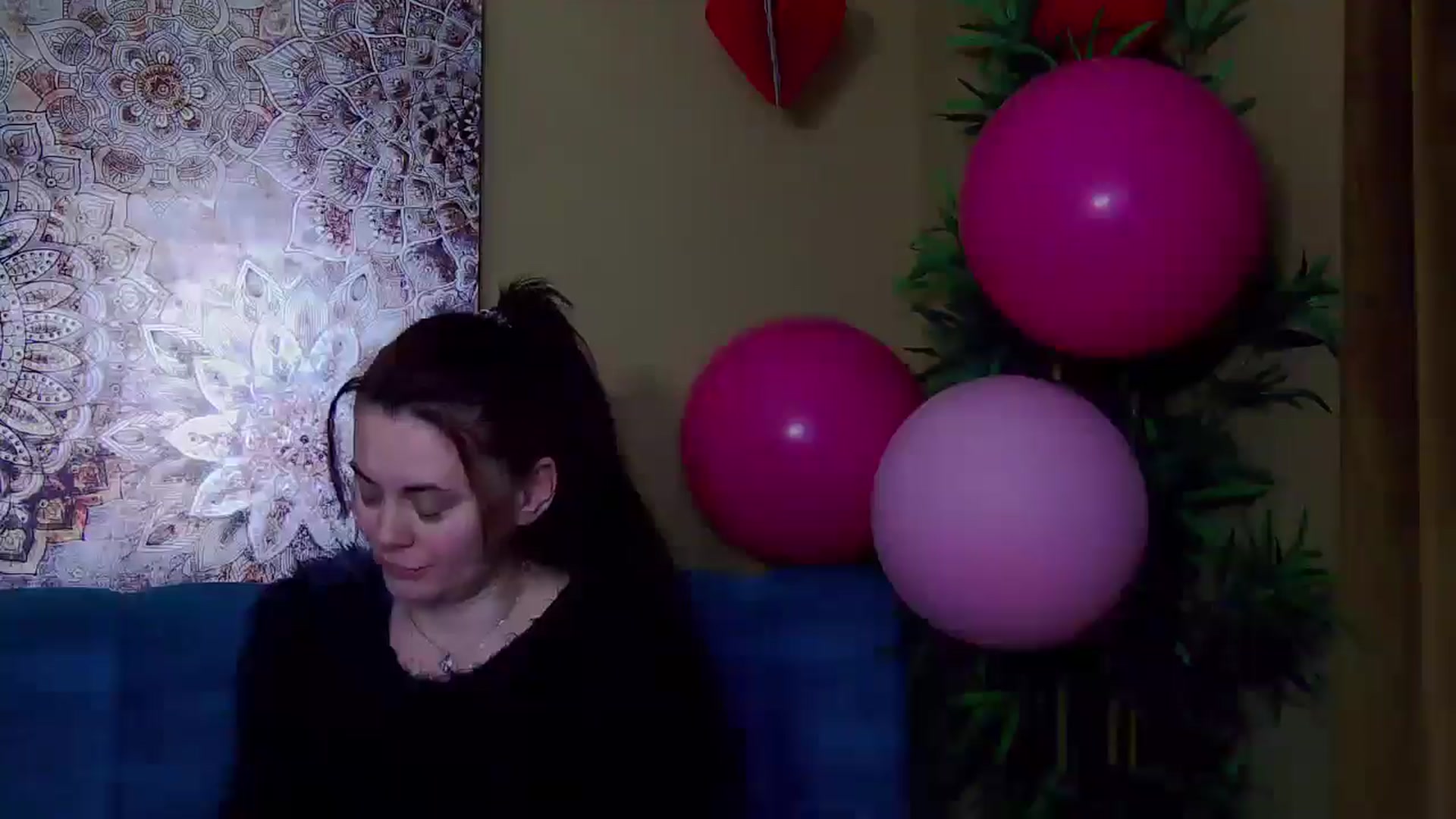 Gallery image thumbnail from ForeverChic's myfreecams stream on, 02/15/2025, 12:03 image 14 of 20