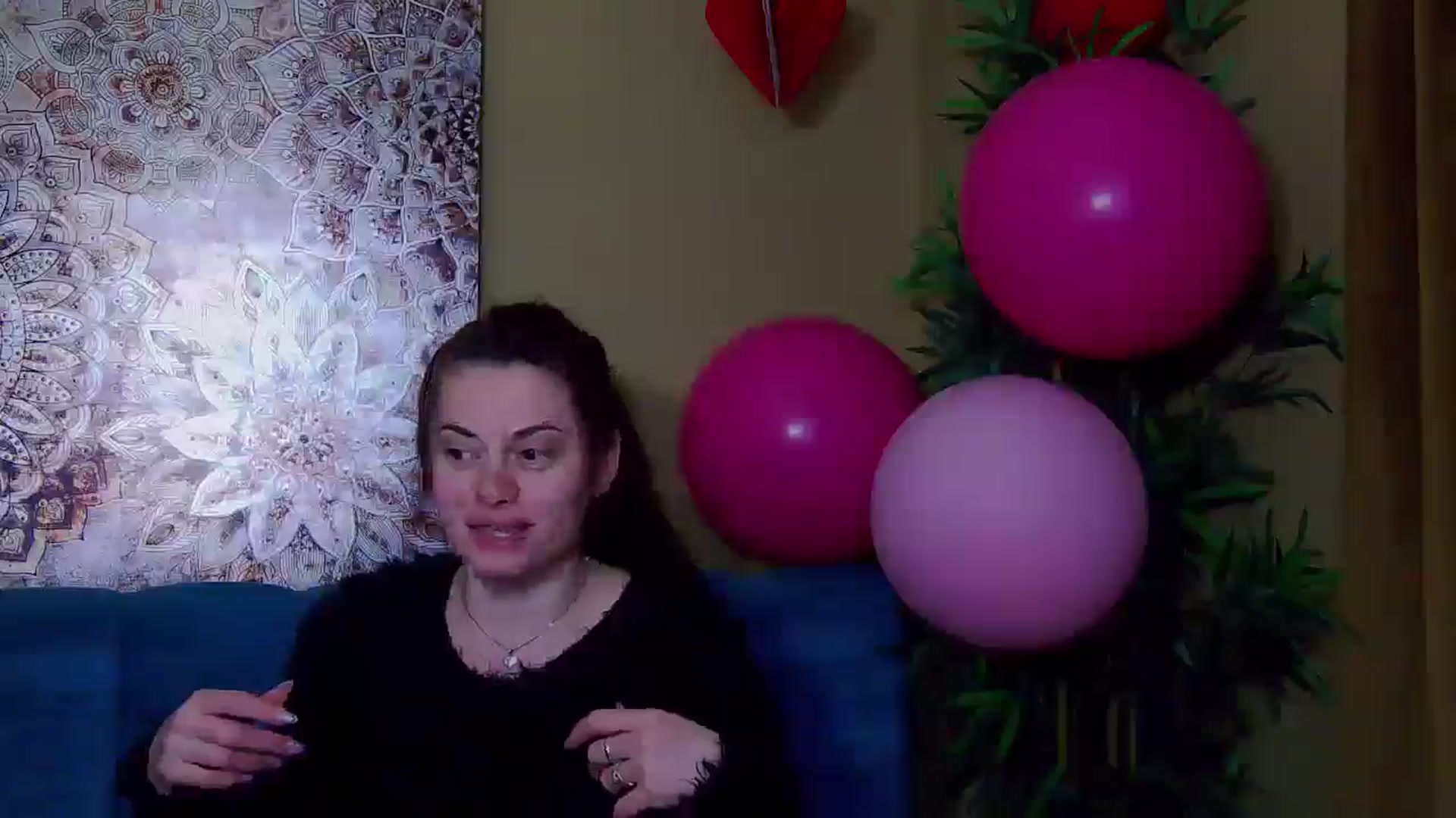 Gallery image thumbnail from ForeverChic's myfreecams stream on, 02/15/2025, 12:03 image 12 of 20