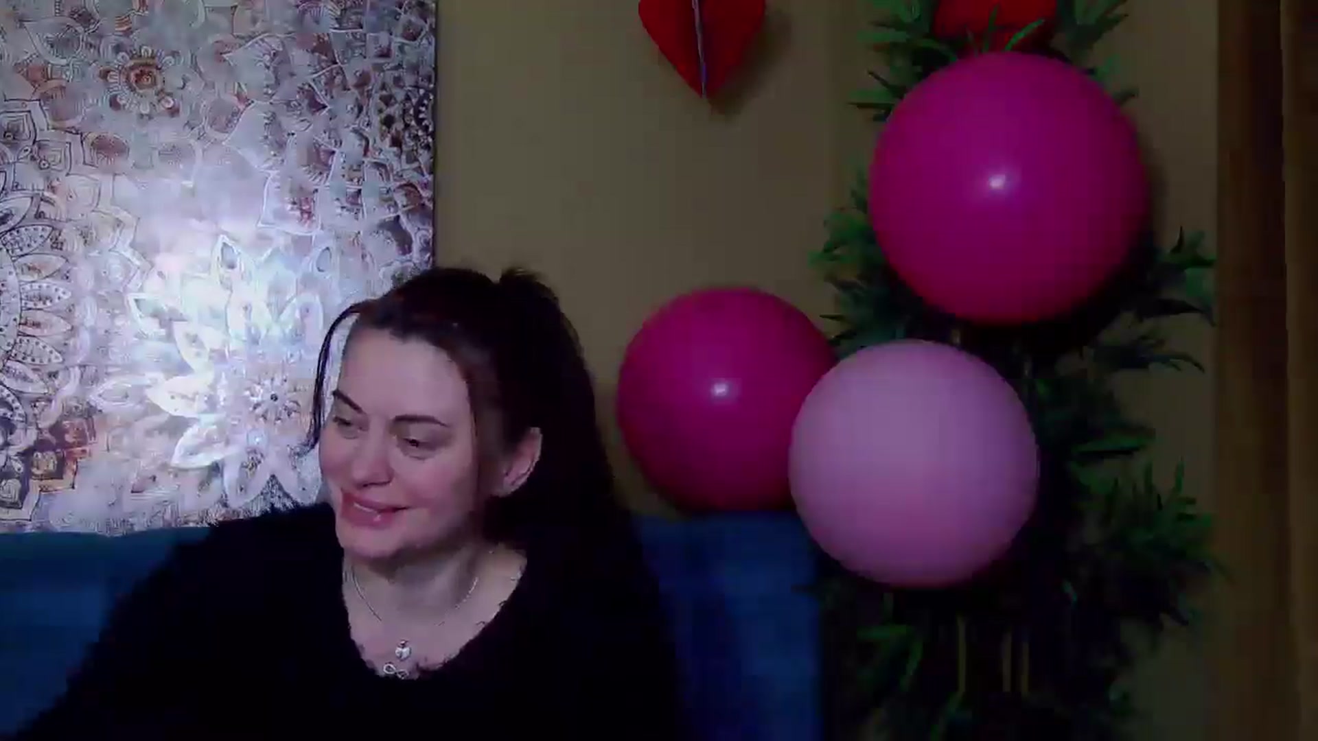 Gallery image thumbnail from ForeverChic's myfreecams stream on, 02/15/2025, 12:03 image 17 of 20