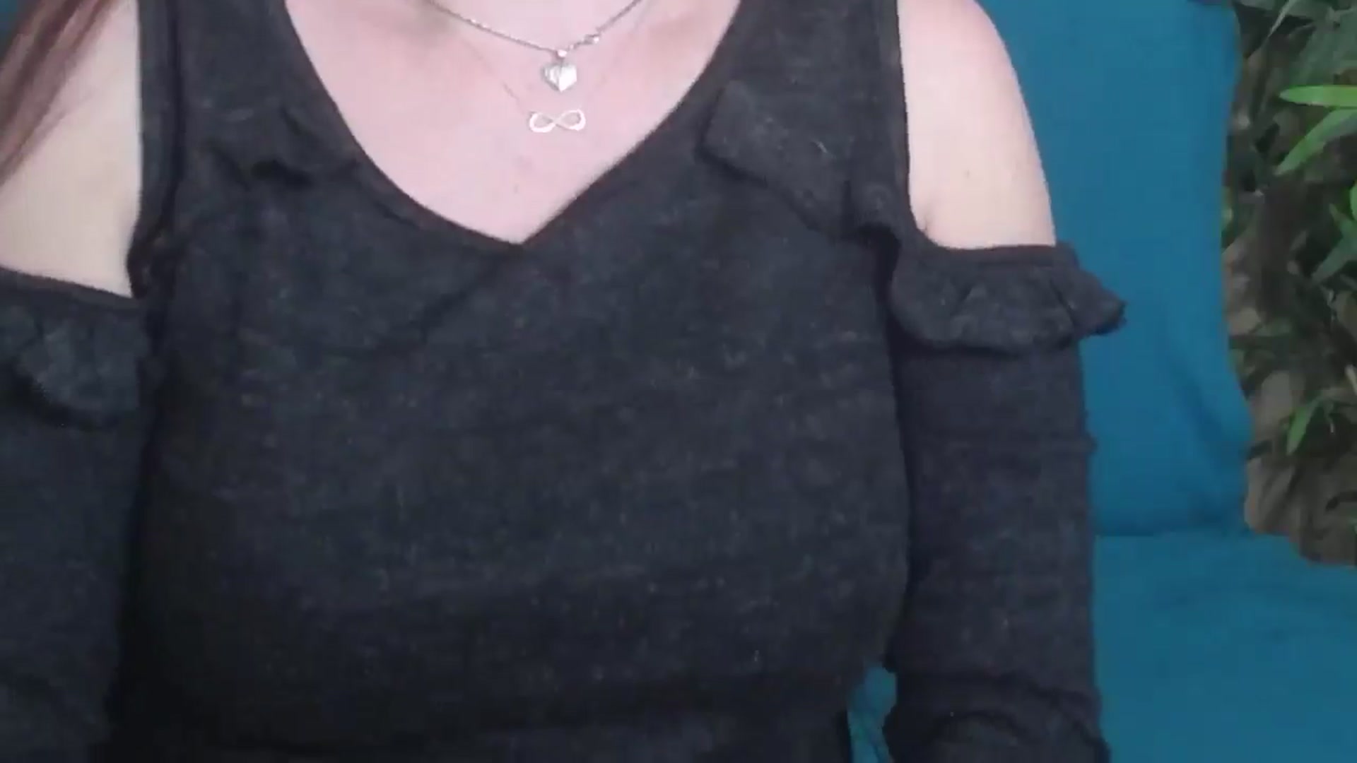 Gallery image thumbnail from ForeverChic's myfreecams stream on, 02/19/2025, 10:53 image 13 of 20