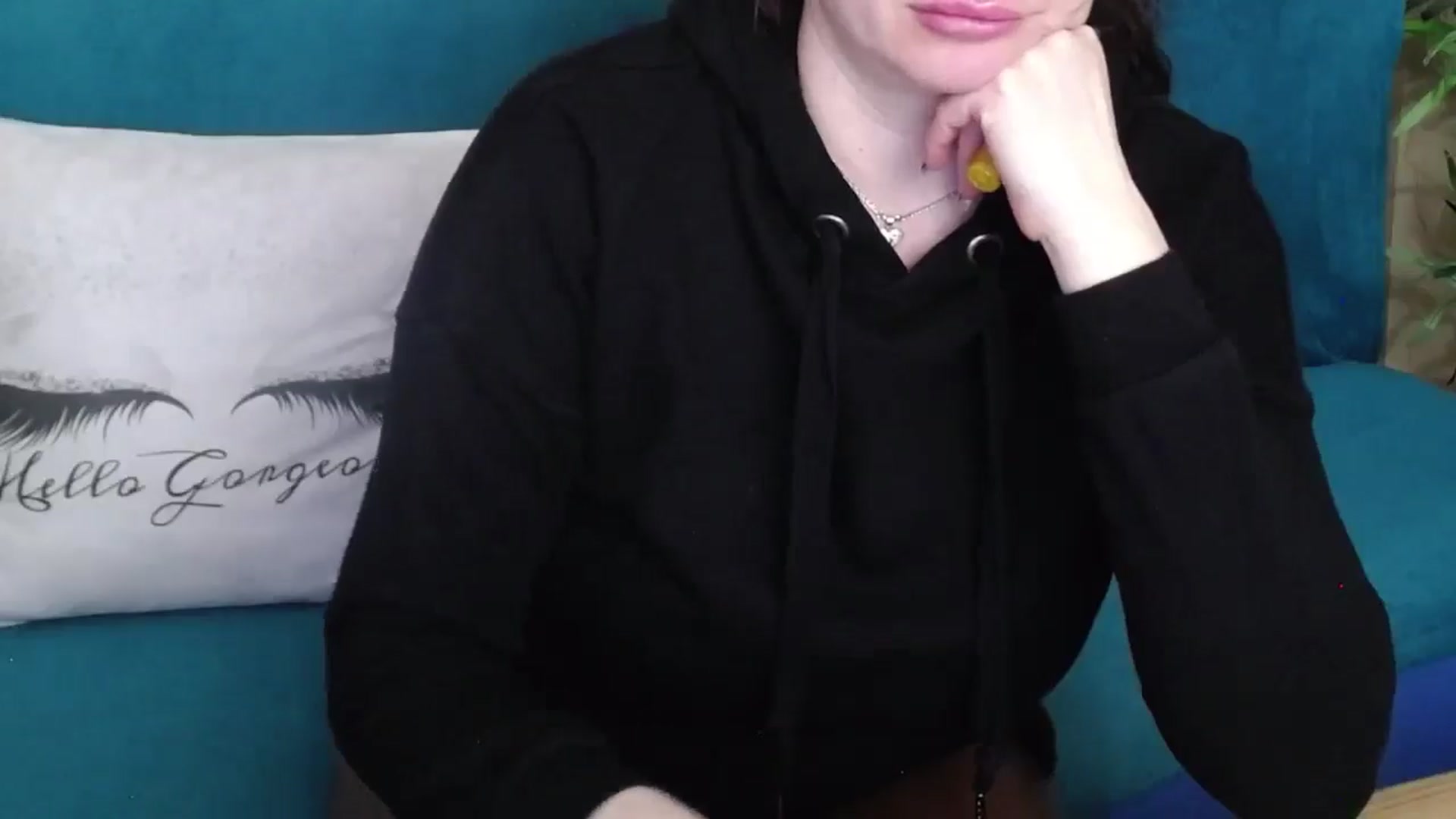 Gallery image thumbnail from ForeverChic's myfreecams stream on, 02/28/2025, 08:04 image 14 of 20