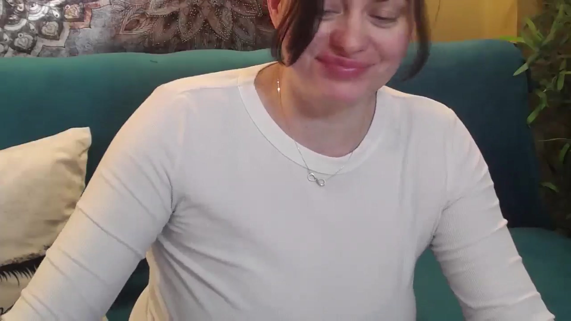 Gallery image thumbnail from ForeverChic's myfreecams stream on, 03/05/2025, 09:49 image 5 of 20