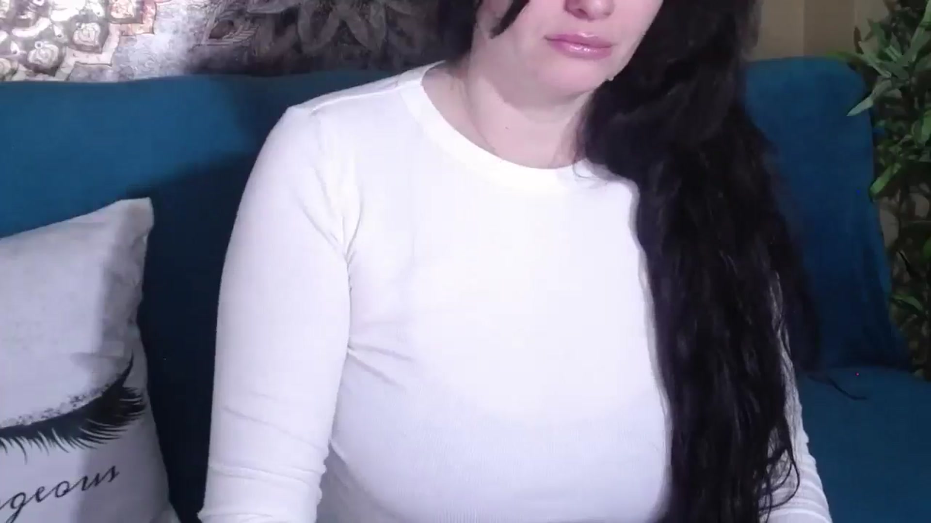 Gallery image thumbnail from ForeverChic's myfreecams stream on, 03/05/2025, 09:49 image 17 of 20