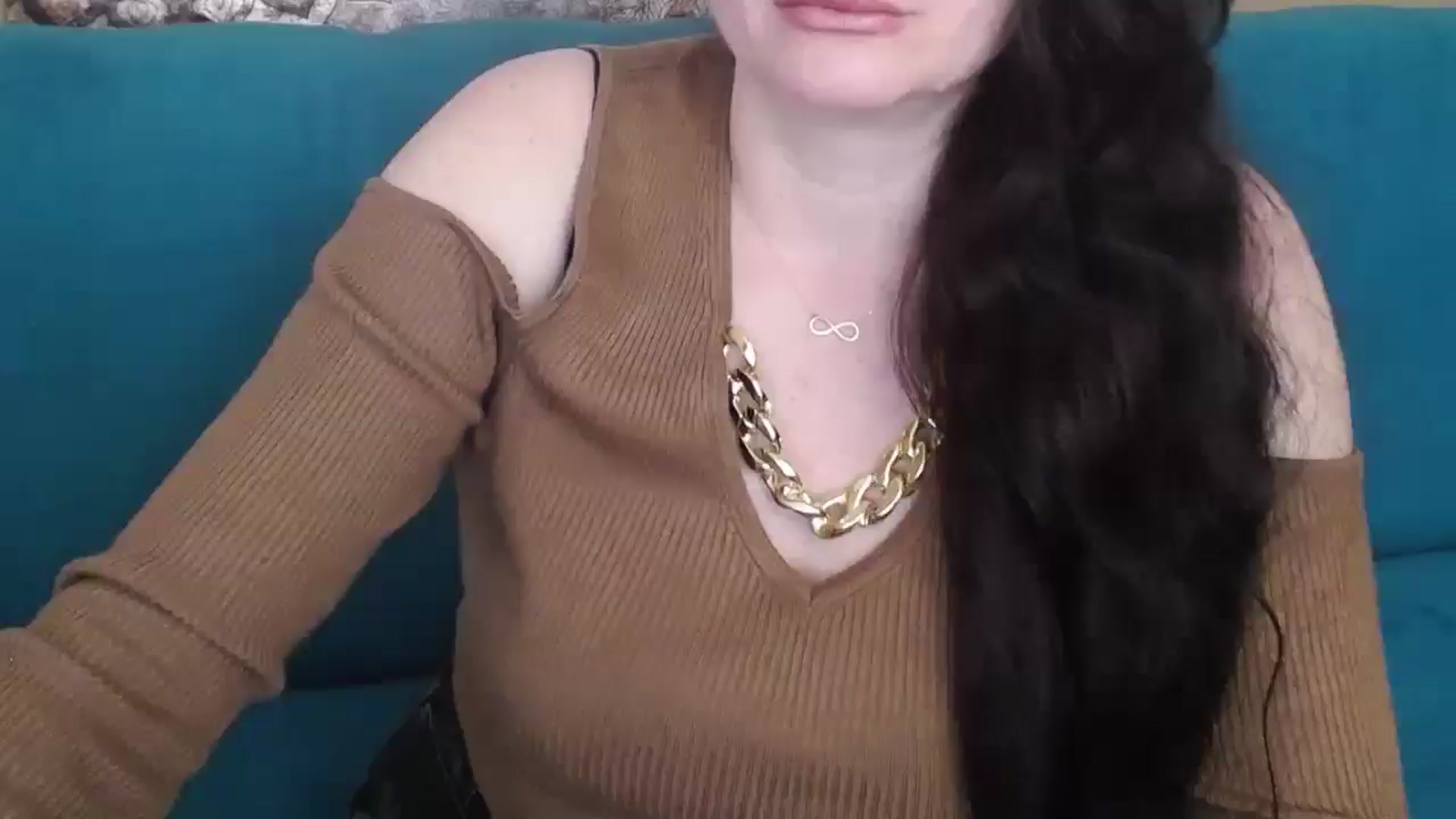 Gallery image thumbnail from ForeverChic's myfreecams stream on, 03/06/2025, 10:22 image 10 of 20