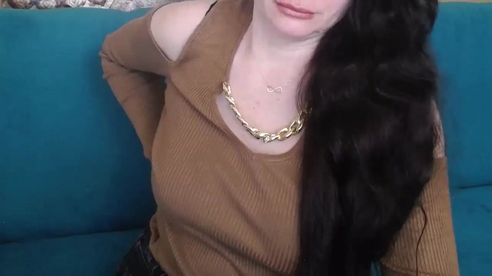 Gallery image thumbnail from ForeverChic's myfreecams stream on, 03/06/2025, 10:22 image 16 of 20
