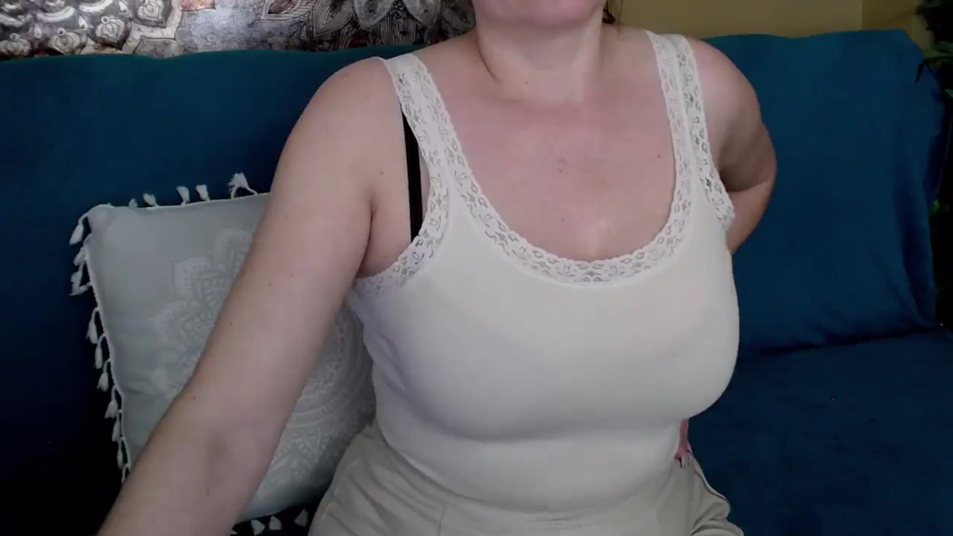 Gallery image thumbnail from ForeverChic's myfreecams stream on, 03/28/2025, 08:05 image 2 of 20