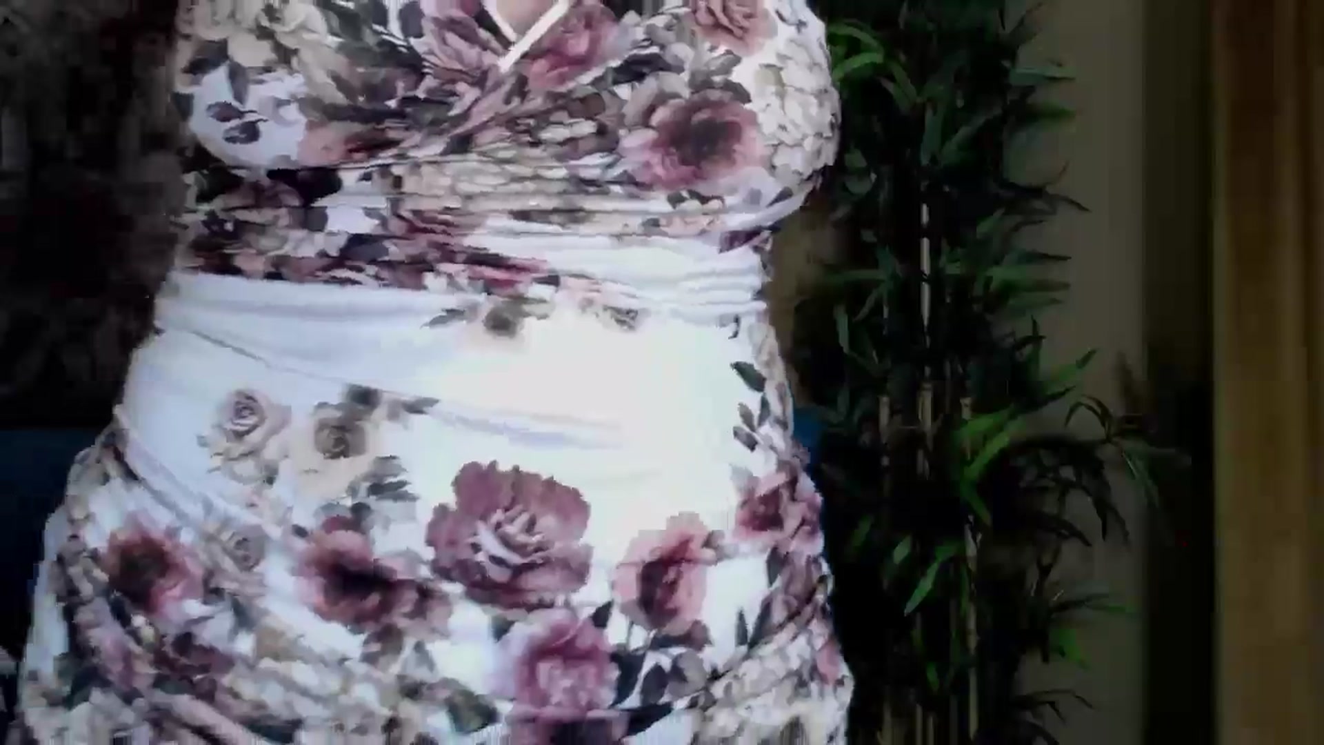 Gallery image thumbnail from ForeverChic's myfreecams stream on, 03/29/2025, 08:40 image 16 of 20