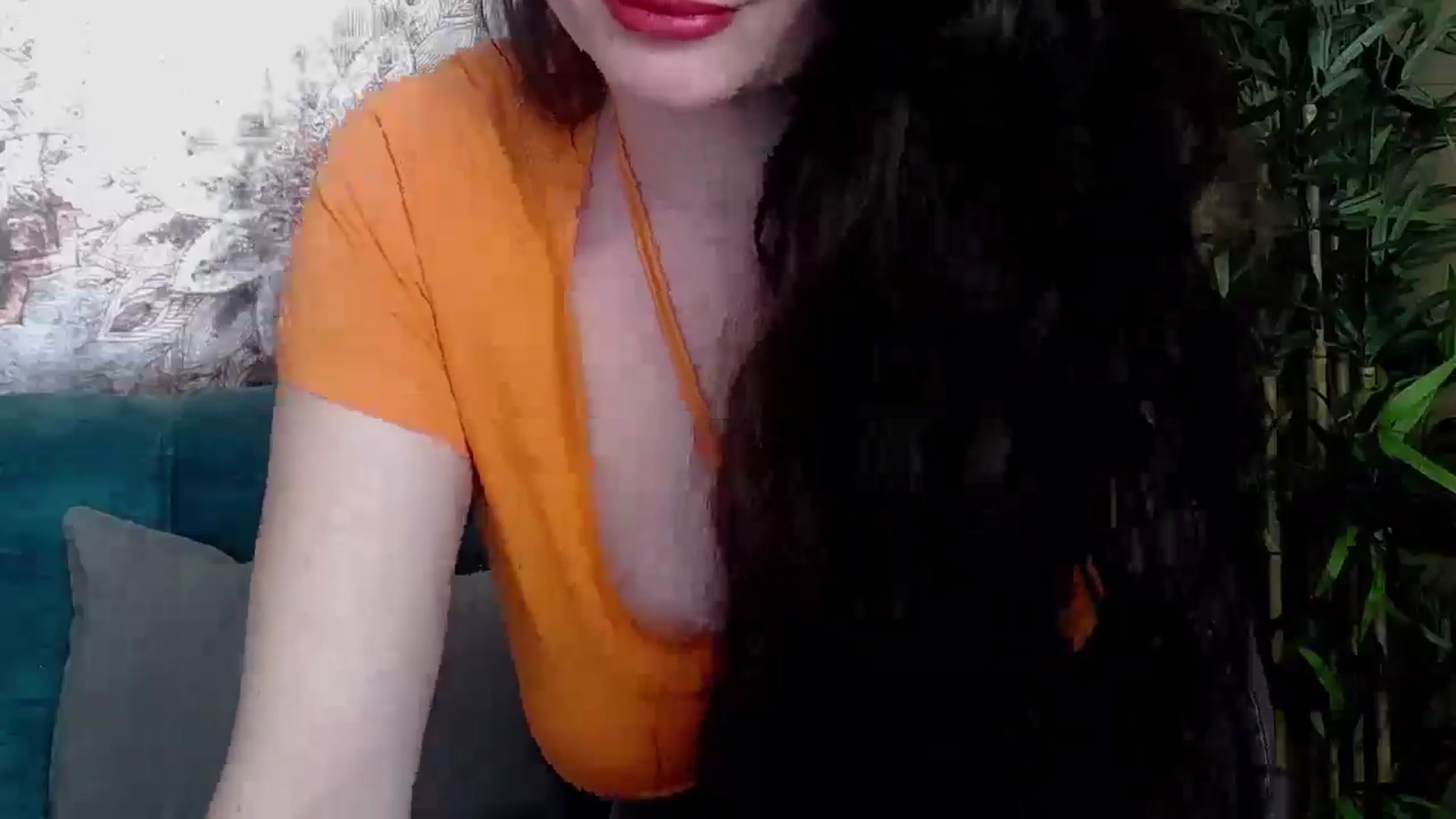 Gallery image thumbnail from ForeverChic's myfreecams stream on, 04/09/2025, 07:35 image 4 of 20