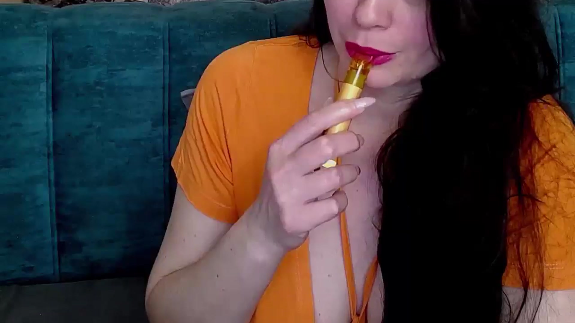 Gallery image thumbnail from ForeverChic's myfreecams stream on, 04/09/2025, 10:46 image 13 of 20