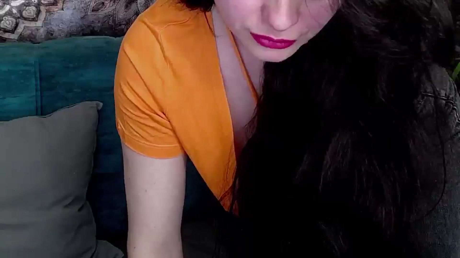 Gallery image thumbnail from ForeverChic's myfreecams stream on, 04/09/2025, 10:46 image 3 of 20